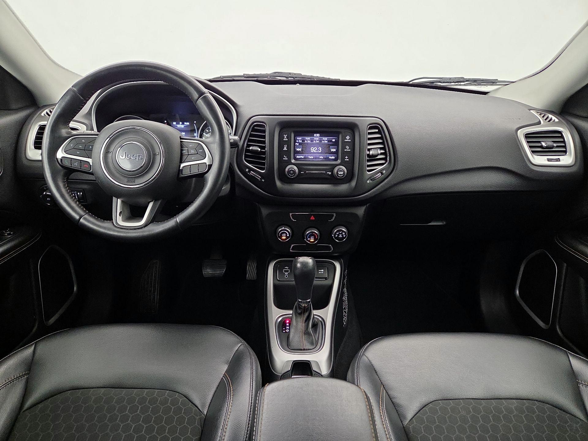 Thumbnail: 2018 Jeep Compass - 9