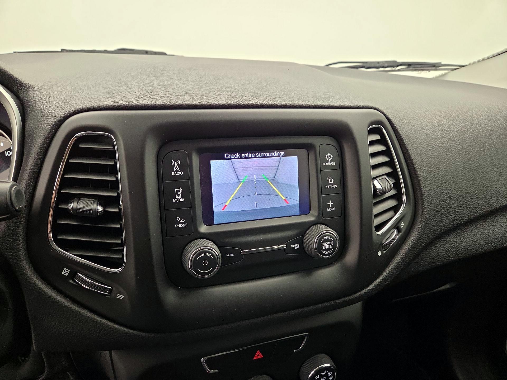 Thumbnail: 2018 Jeep Compass - 14