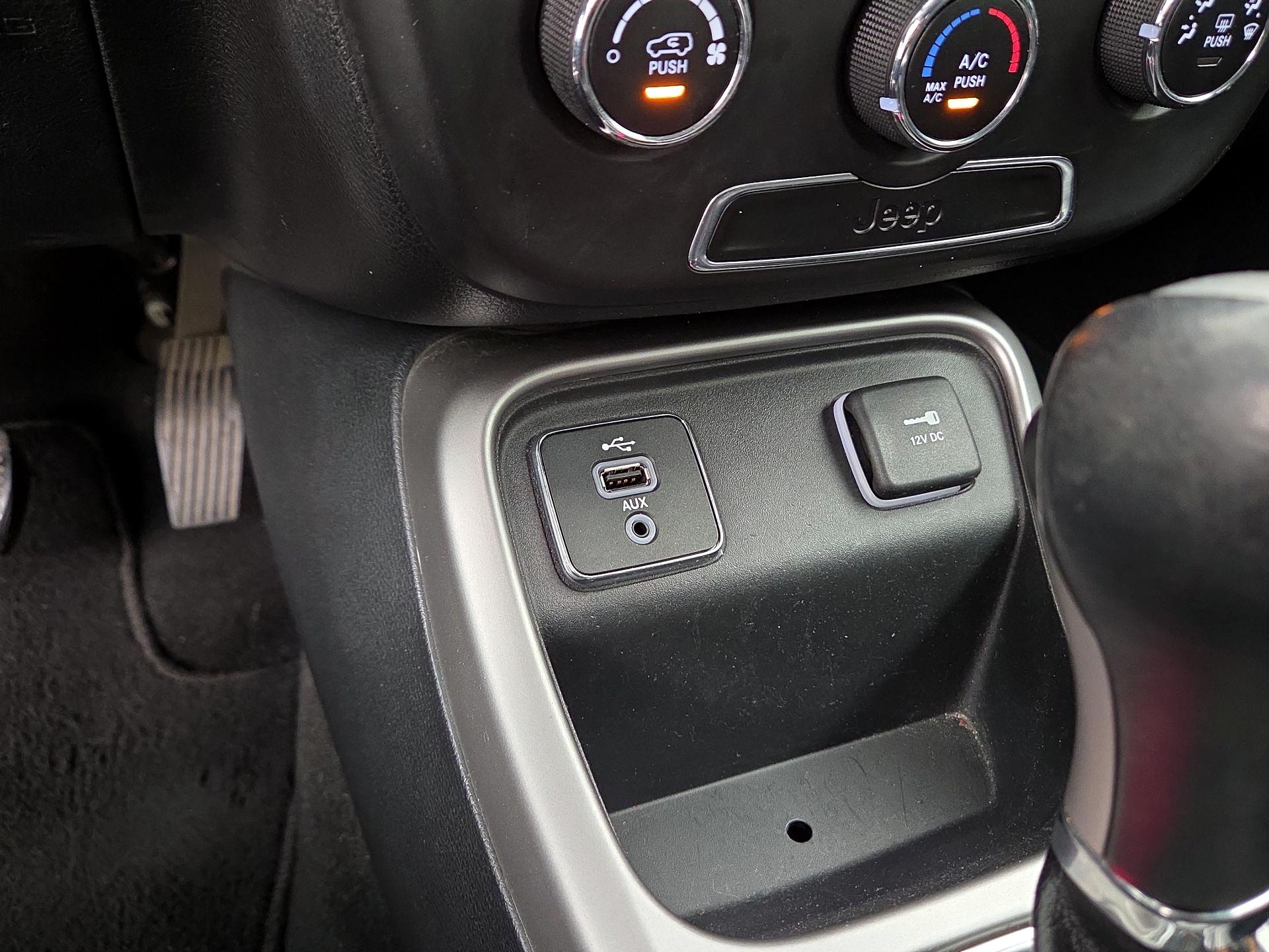 Thumbnail: 2018 Jeep Compass - 18
