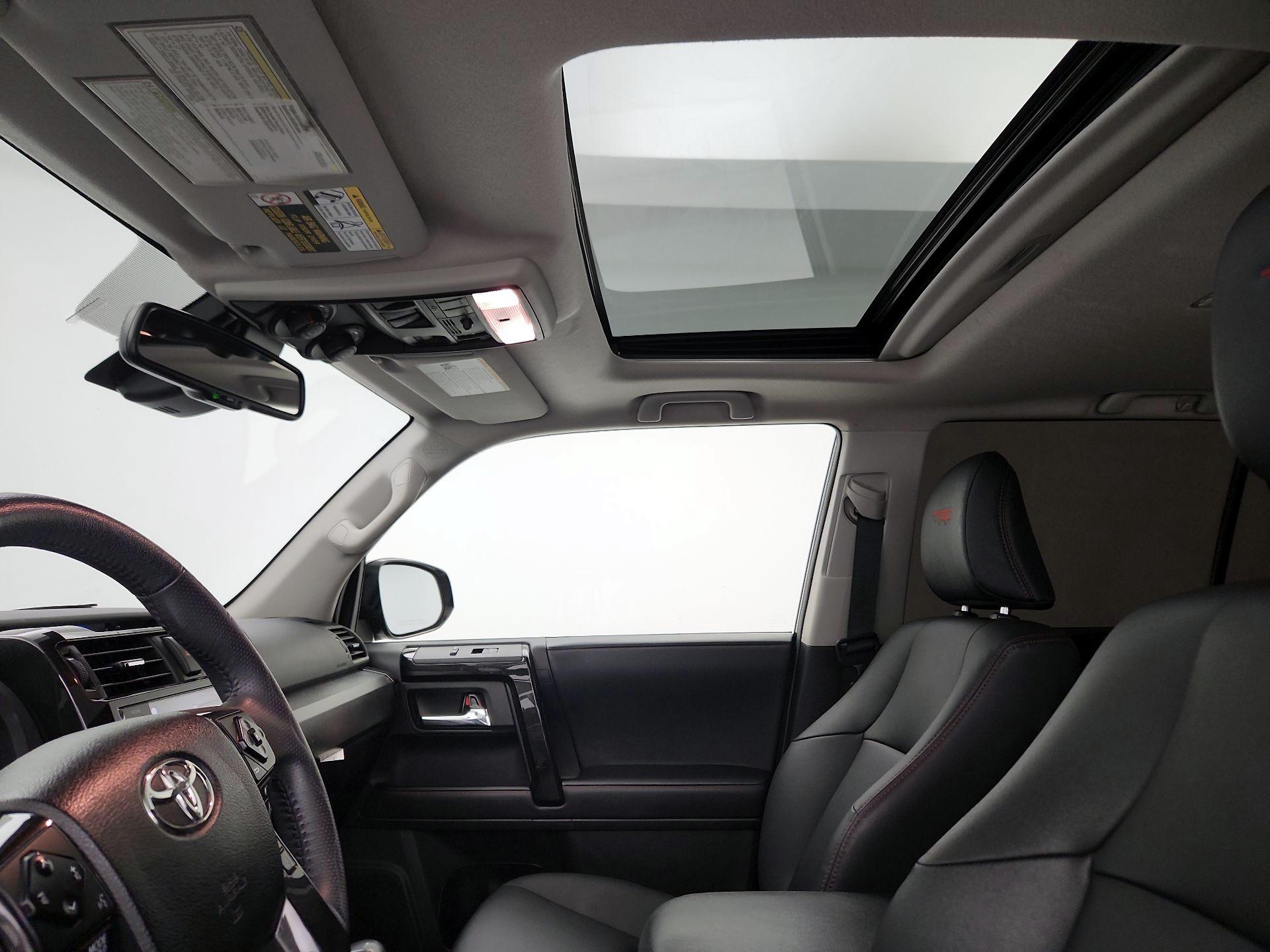 Thumbnail: 2021 Toyota 4Runner - 20