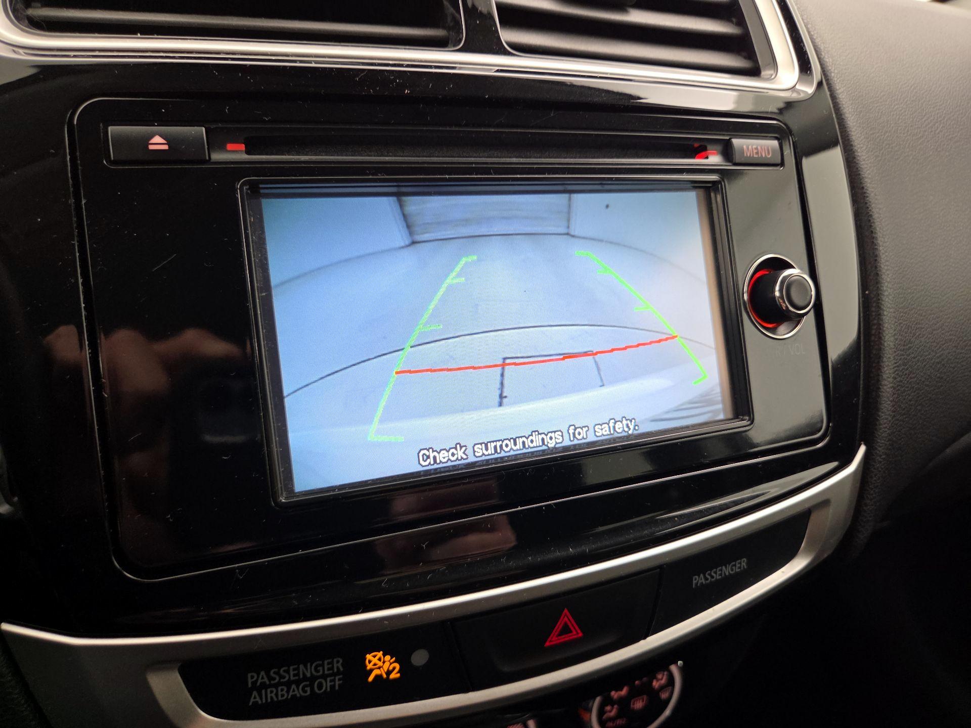 Thumbnail: 2015 Mitsubishi Outlander Sport - 14