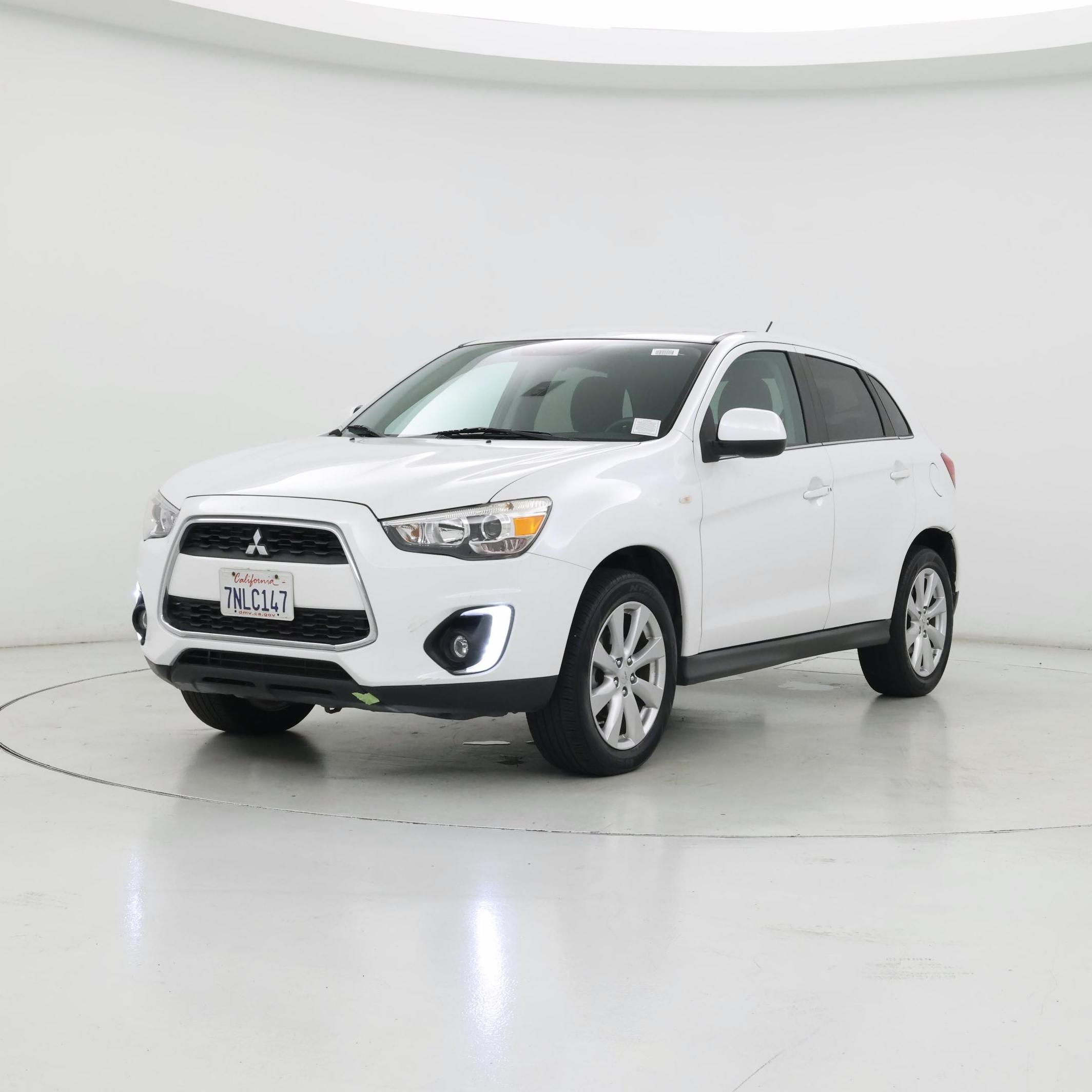 Thumbnail: 2015 Mitsubishi Outlander Sport - 4
