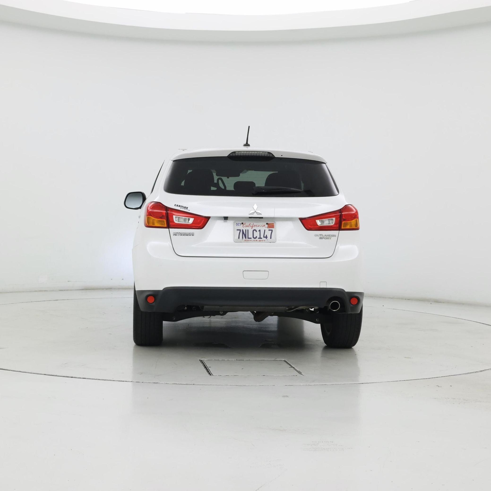 Thumbnail: 2015 Mitsubishi Outlander Sport - 6