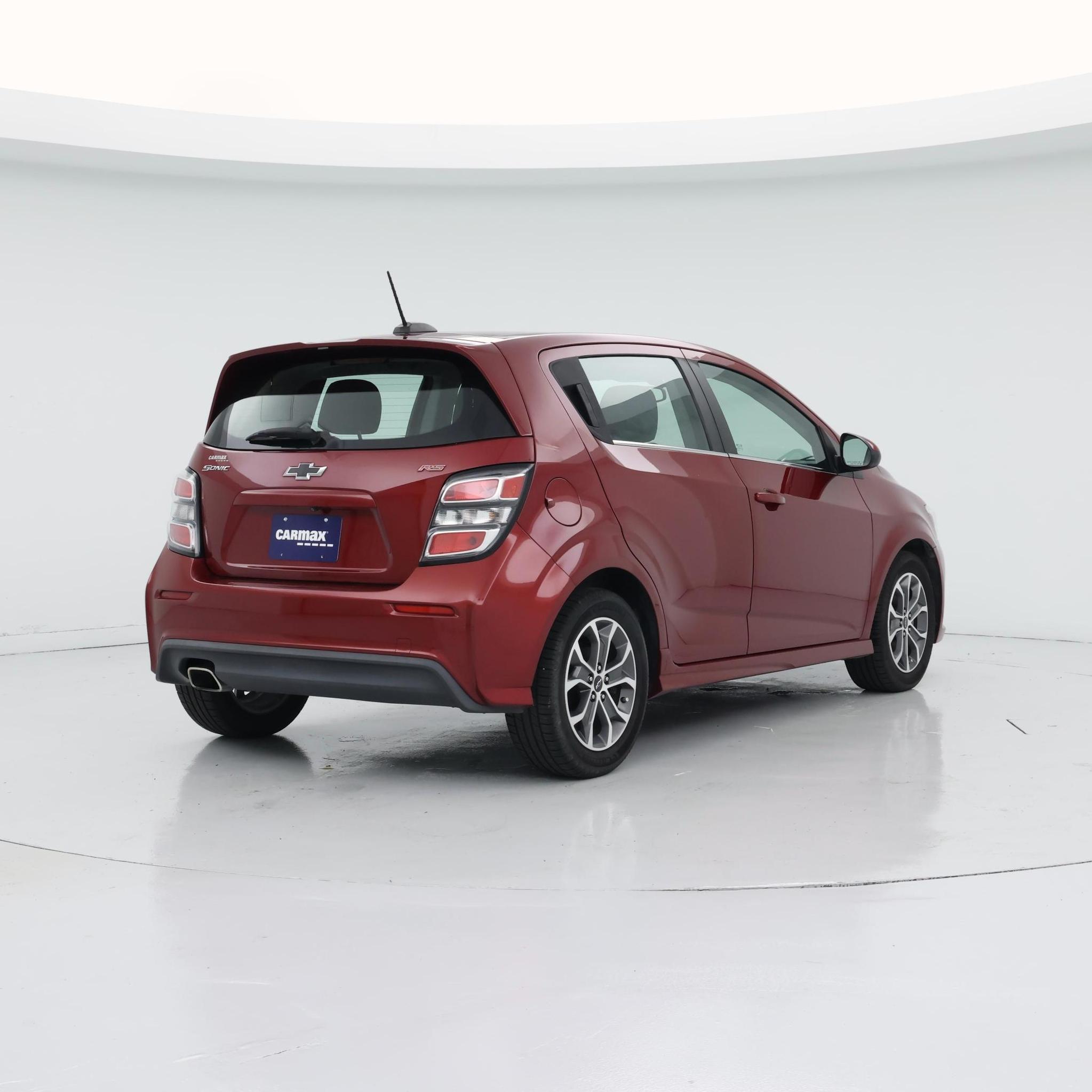 Thumbnail: 2019 Chevrolet Sonic - 8