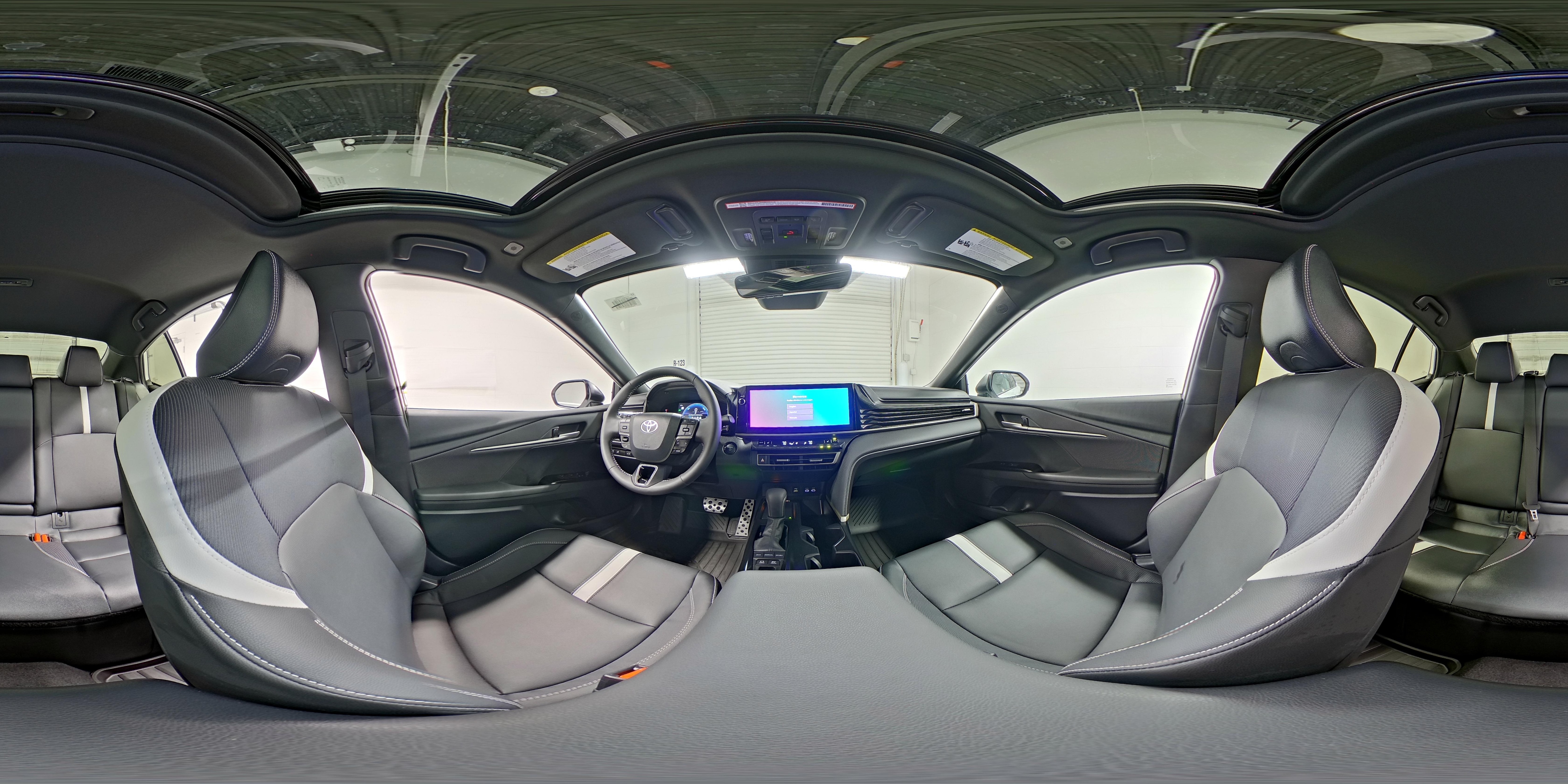 2026 Toyota Camry Nightshade - Photo 25