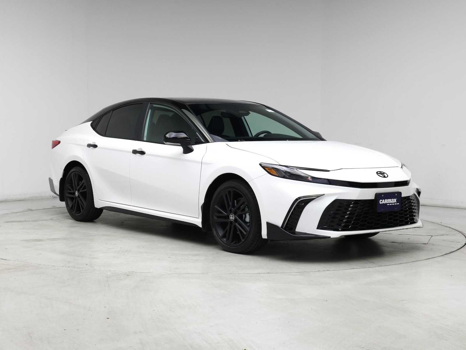 2026 Toyota Camry Nightshade - Photo 2
