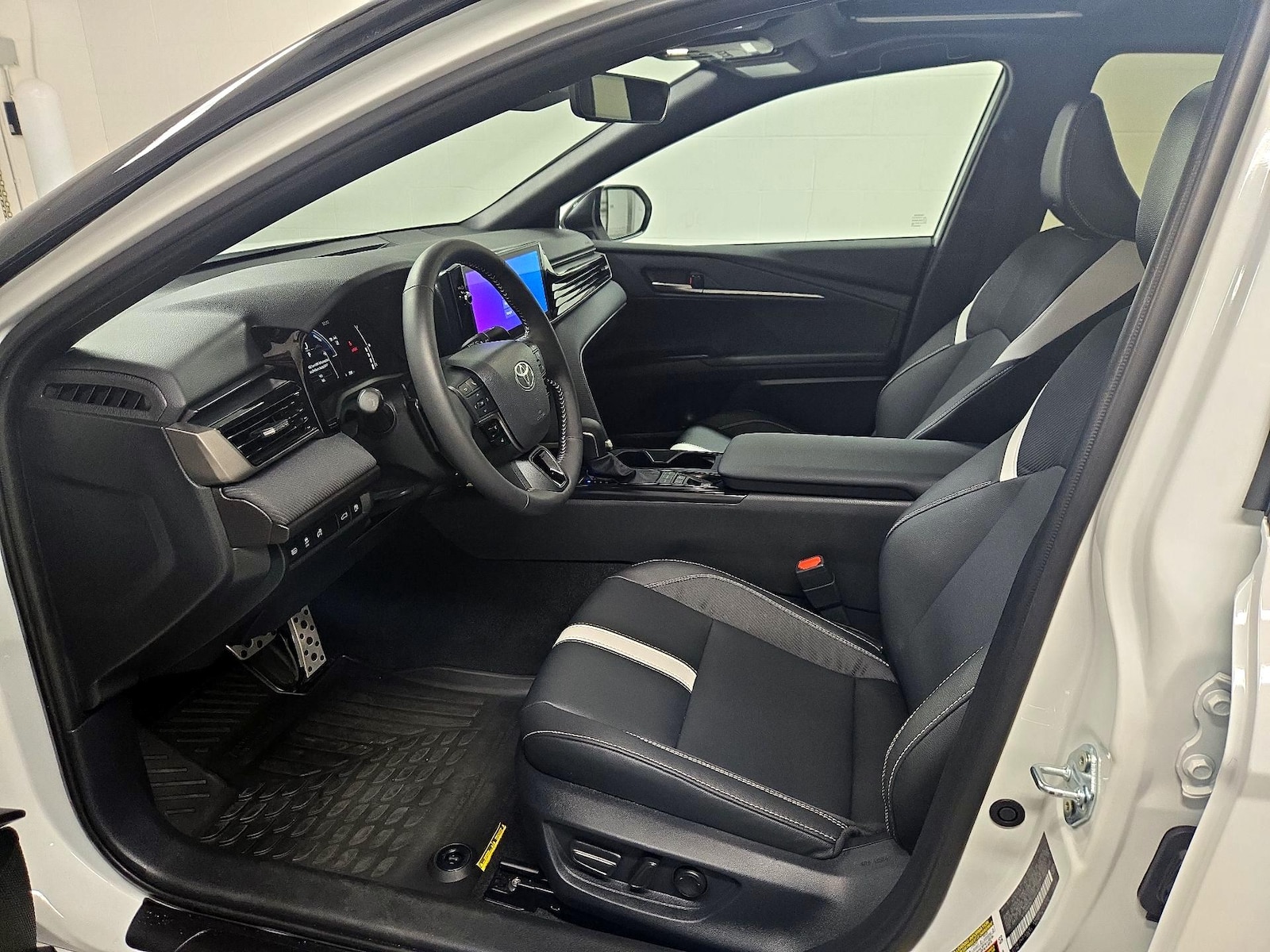 2026 Toyota Camry Nightshade - Photo 12