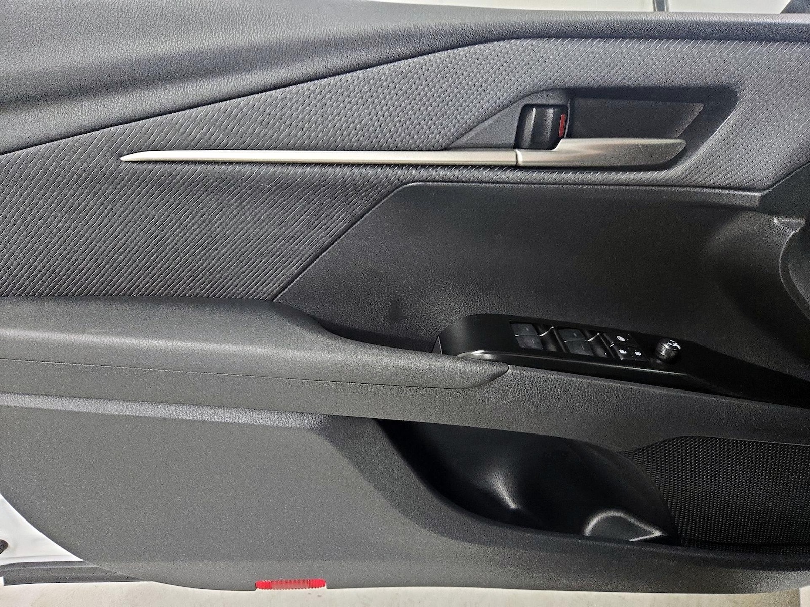 2026 Toyota Camry Nightshade - Photo 13
