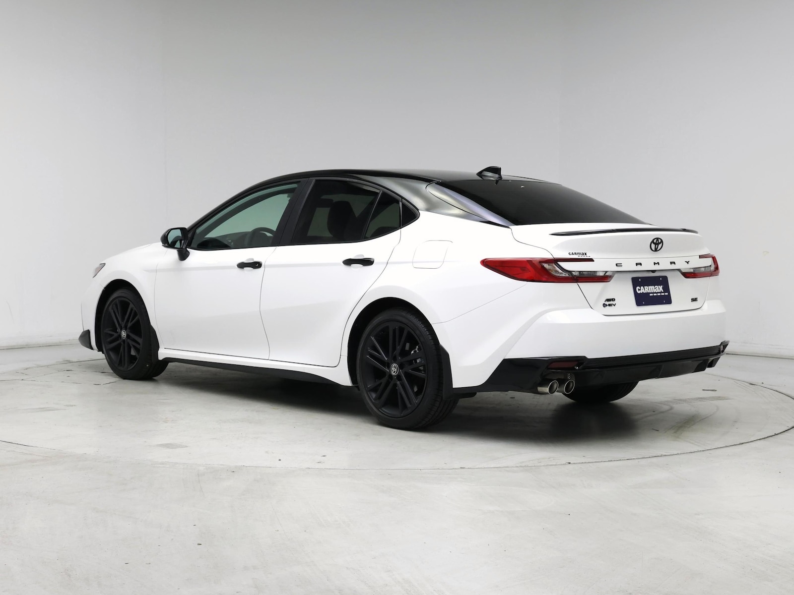 2026 Toyota Camry Nightshade - Photo 3