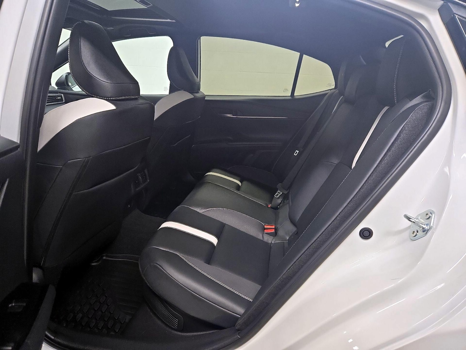 2026 Toyota Camry Nightshade - Photo 21