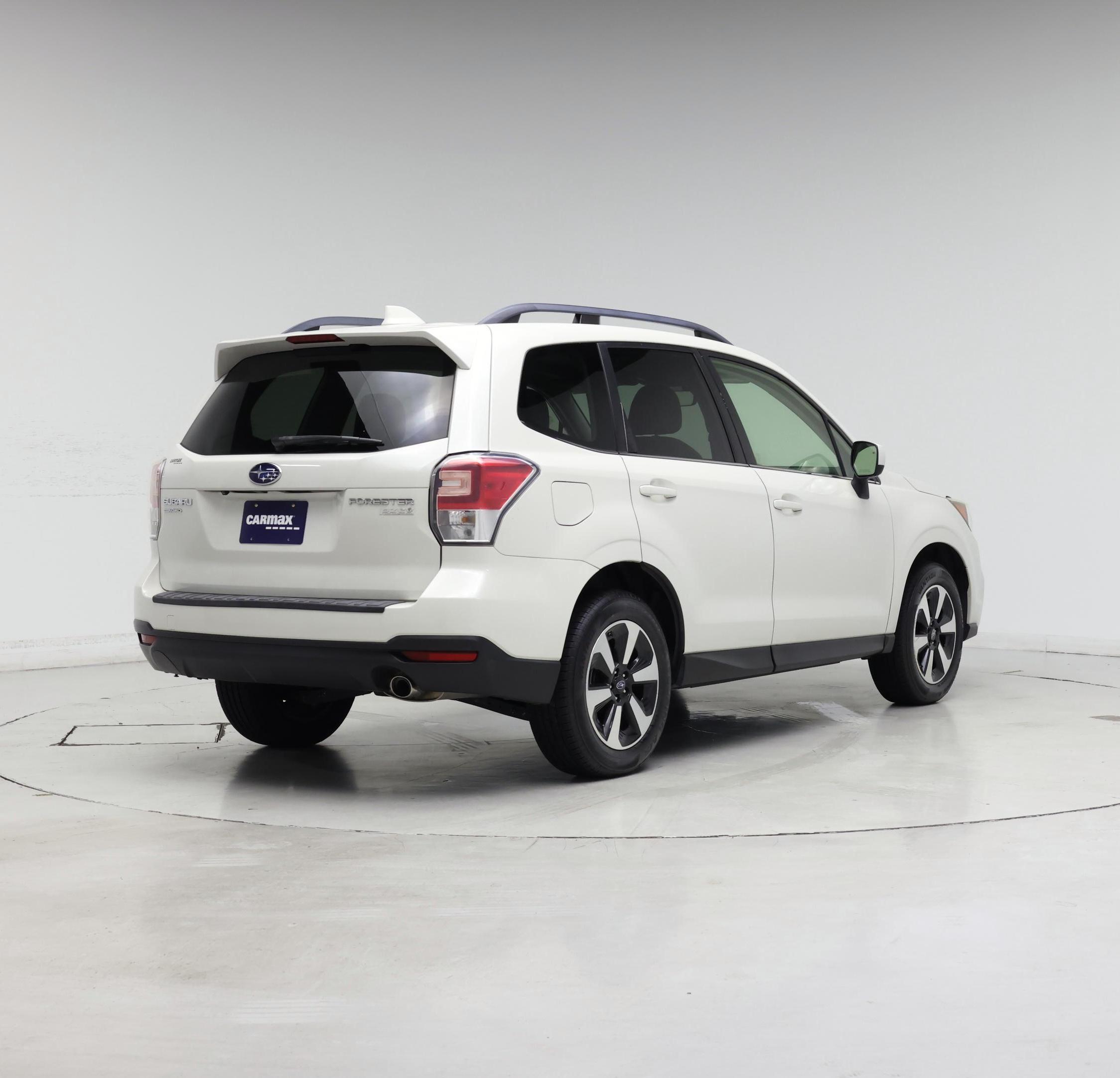 Thumbnail: 2017 Subaru Forester - 8