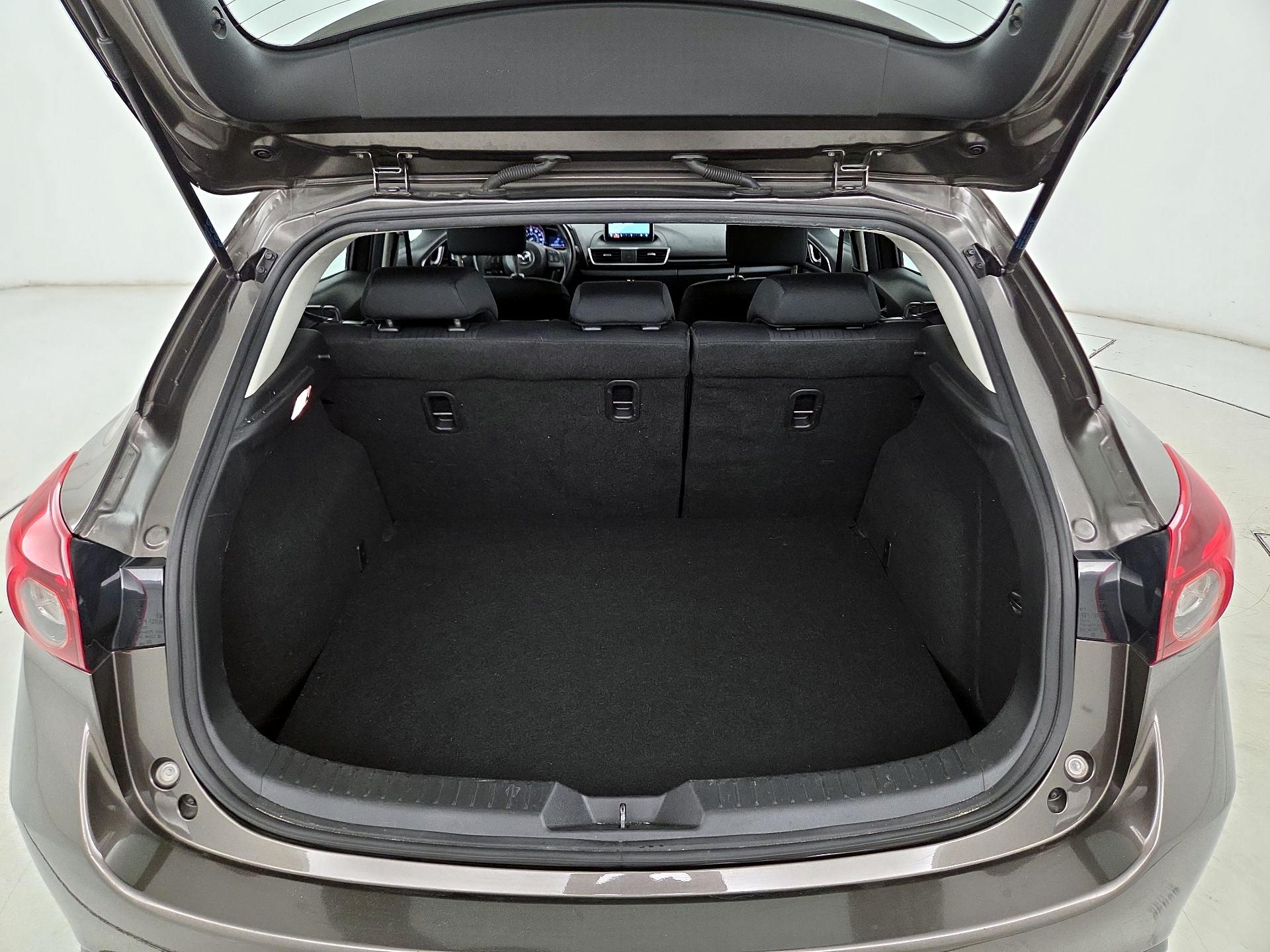 Thumbnail: 2015 Mazda Mazda3 - 20