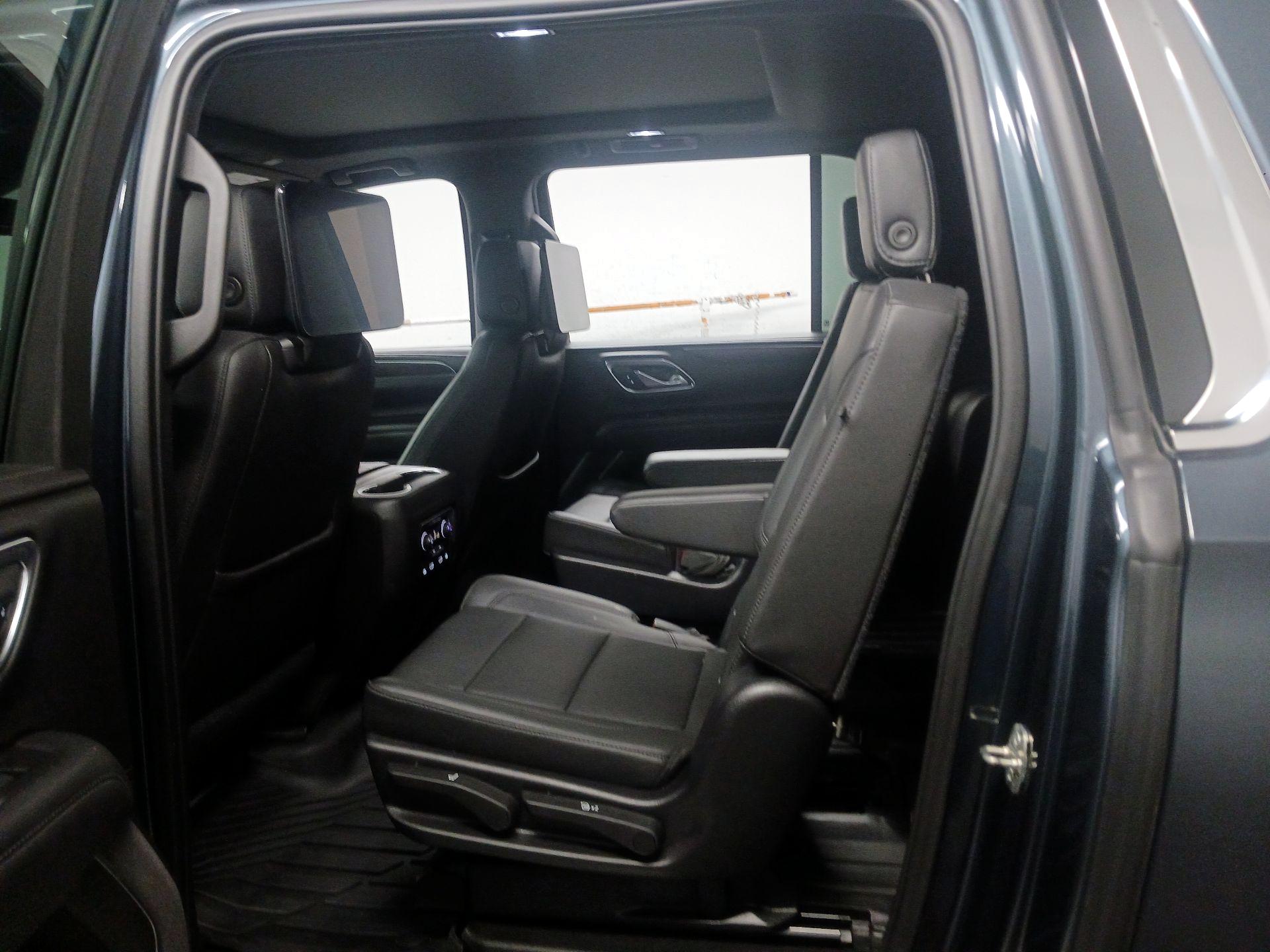 Thumbnail: 2021 Chevrolet Suburban - 16
