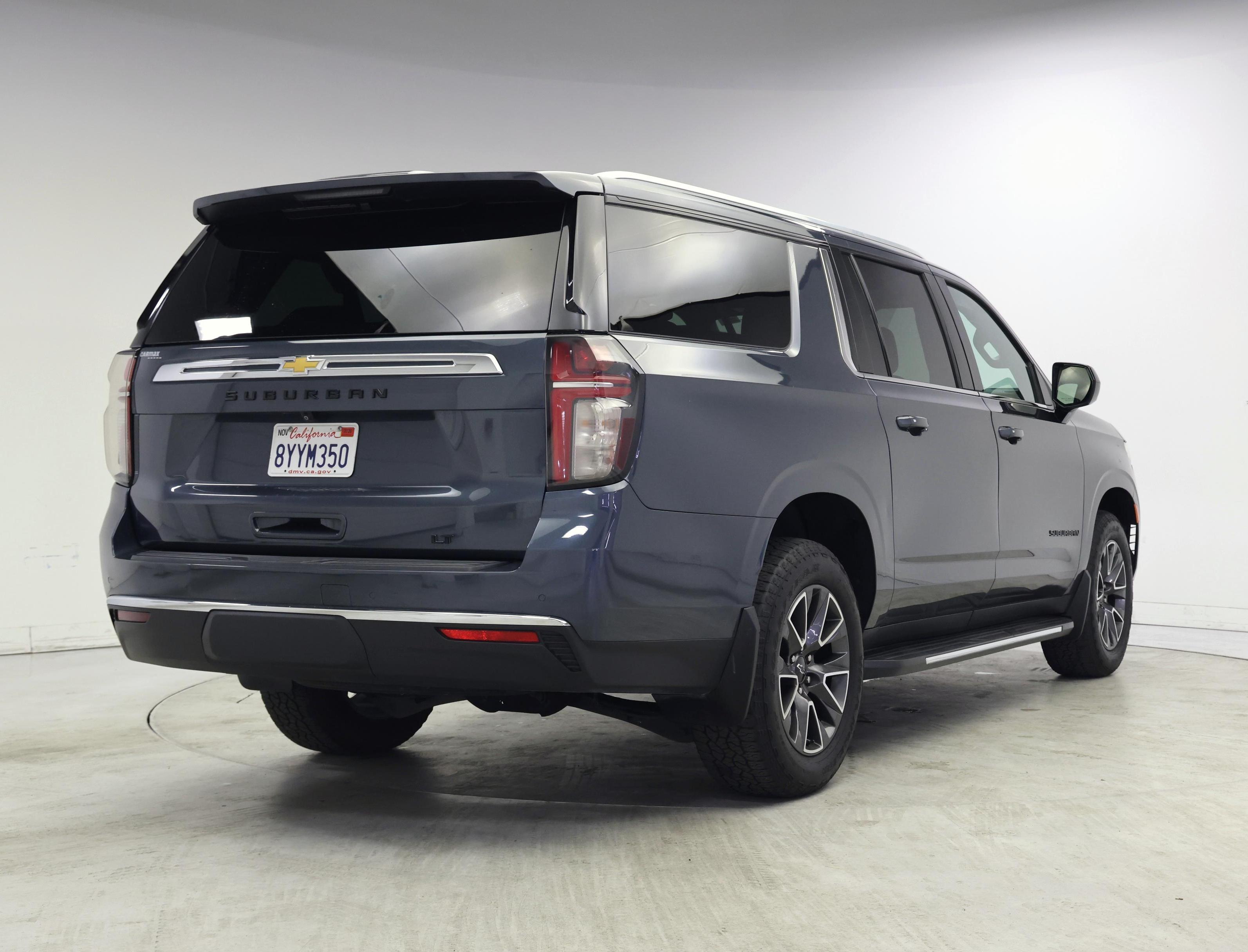 Thumbnail: 2021 Chevrolet Suburban - 8