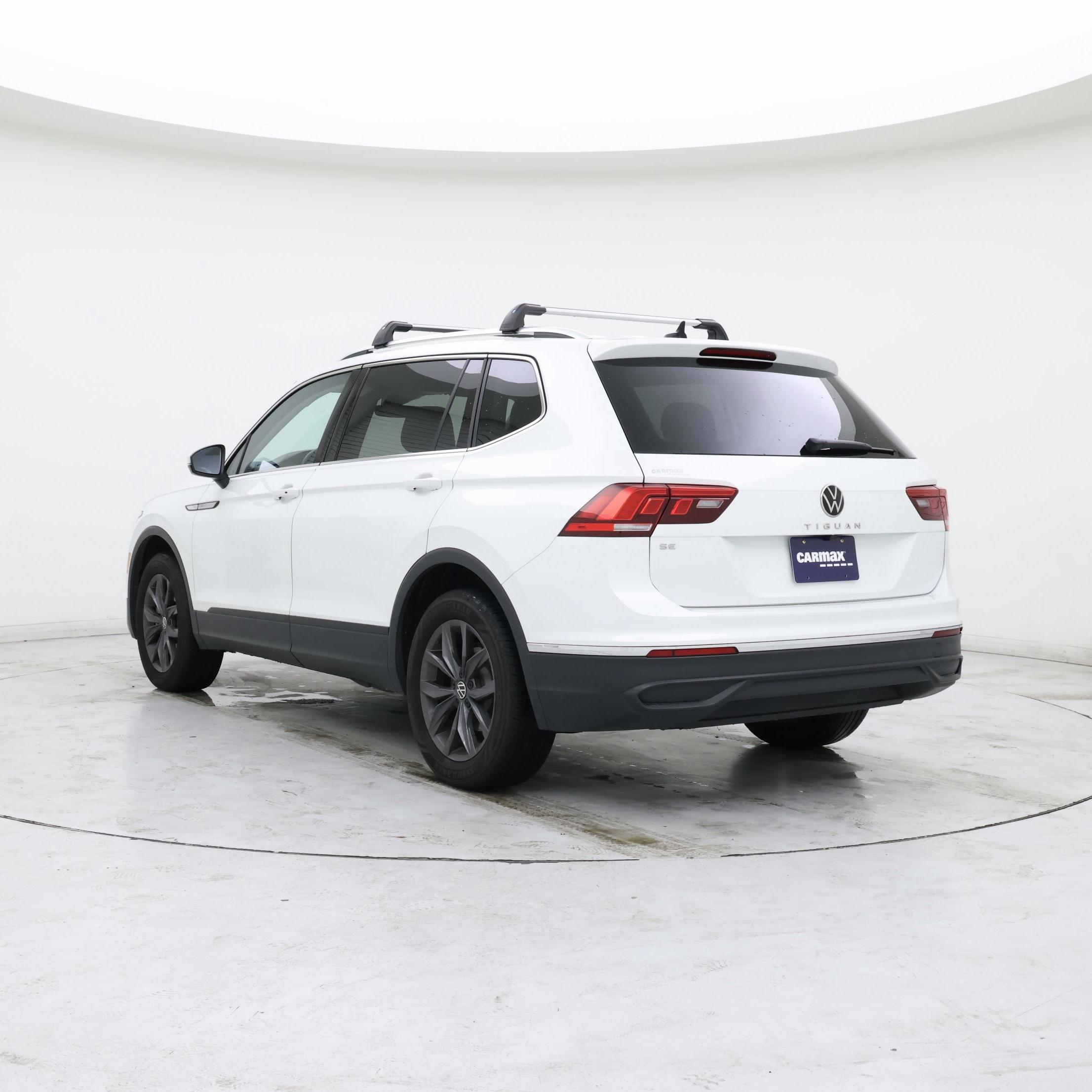 Thumbnail: 2023 Volkswagen Tiguan - 2