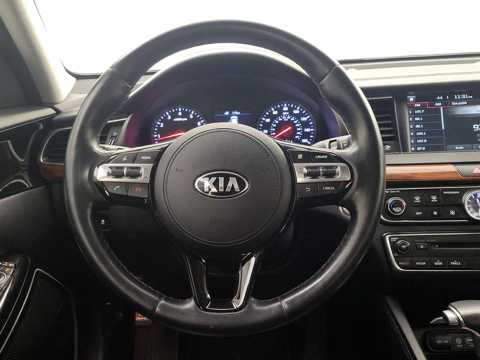 Thumbnail: 2017 Kia Cadenza - 10