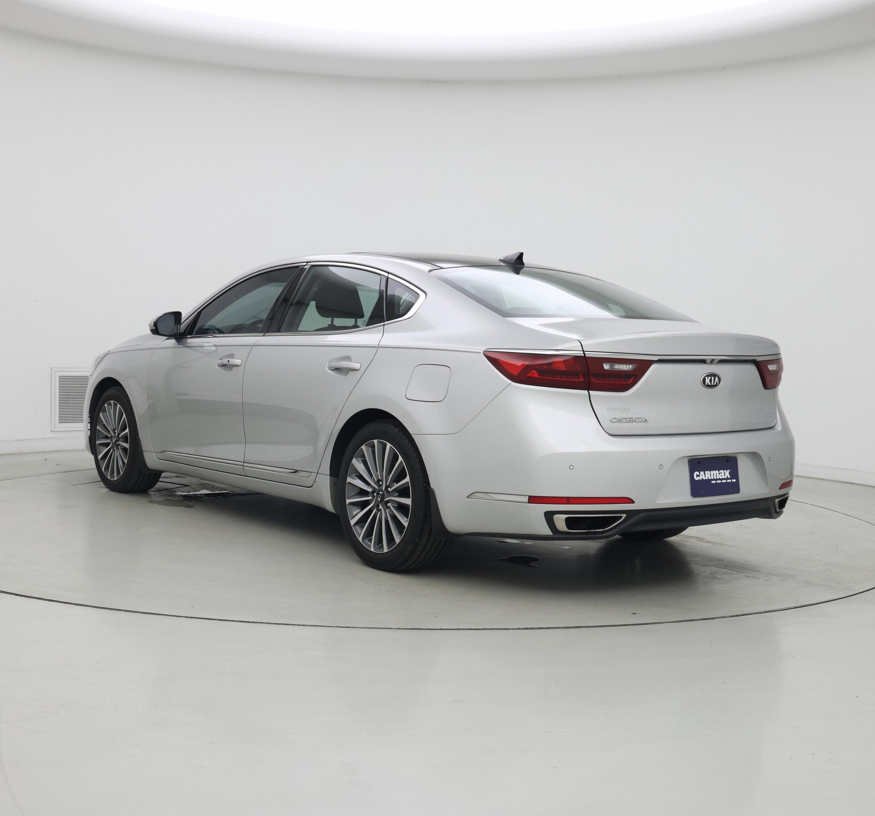 Thumbnail: 2017 Kia Cadenza - 2