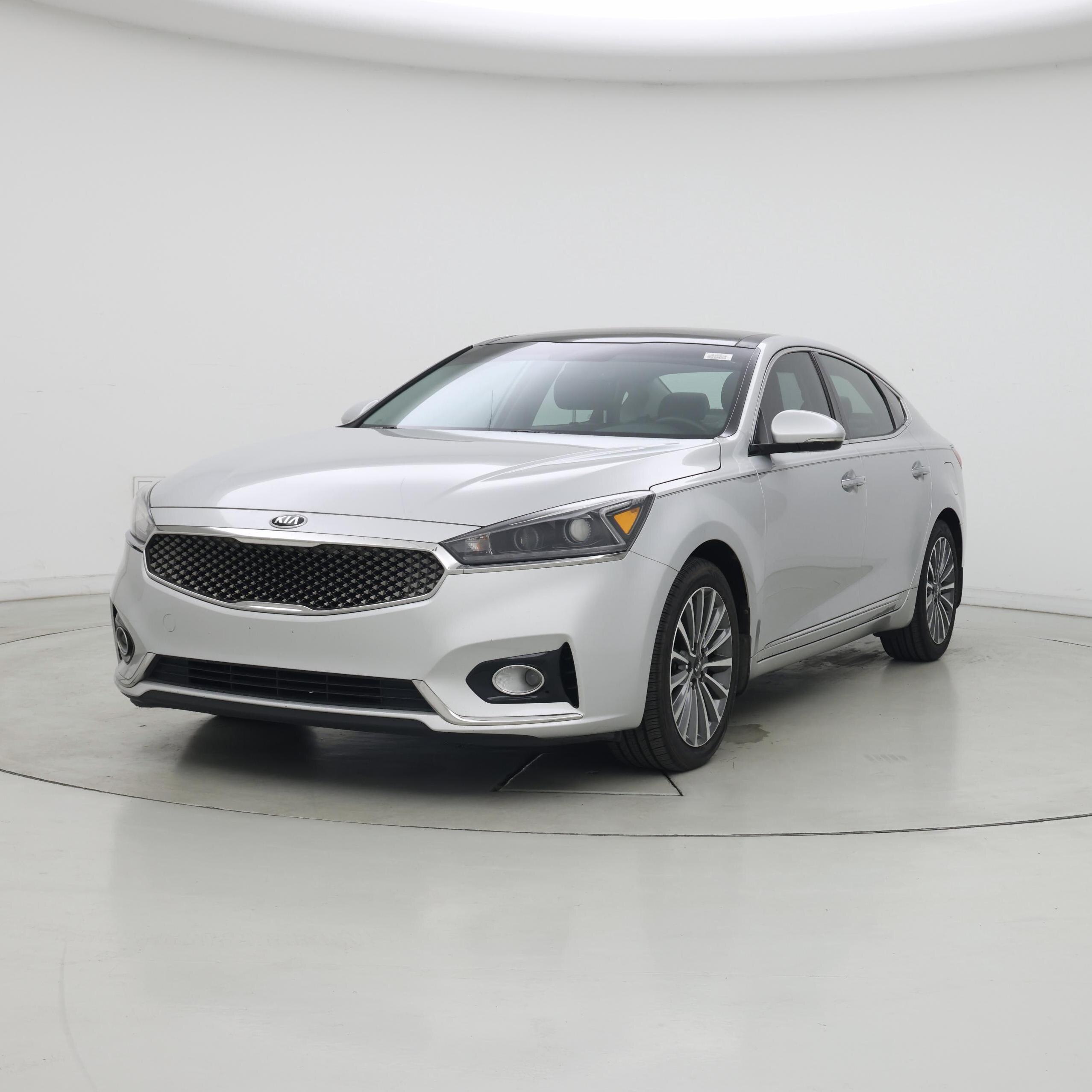 Thumbnail: 2017 Kia Cadenza - 4