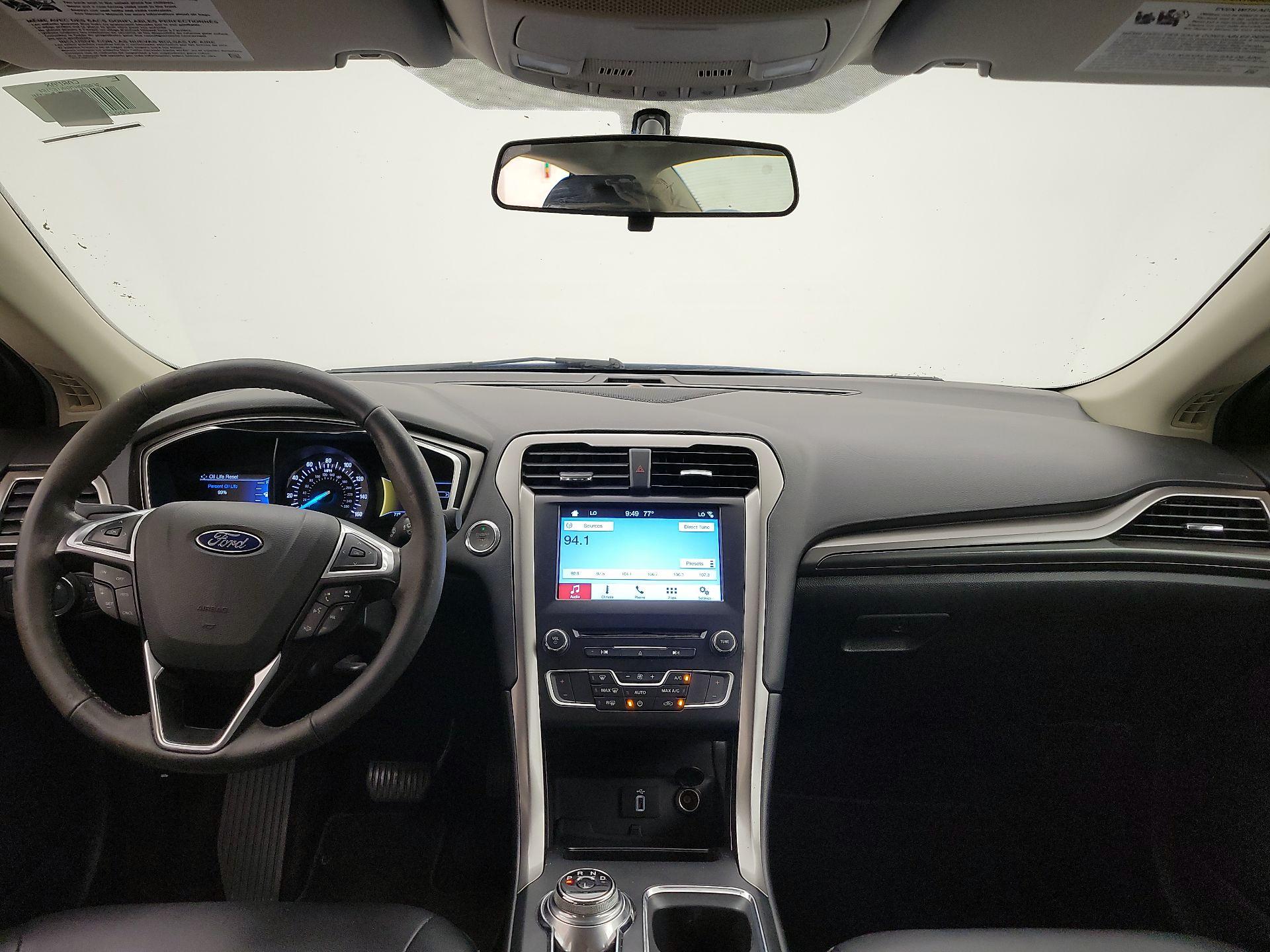 Thumbnail: 2017 Ford Fusion - 9