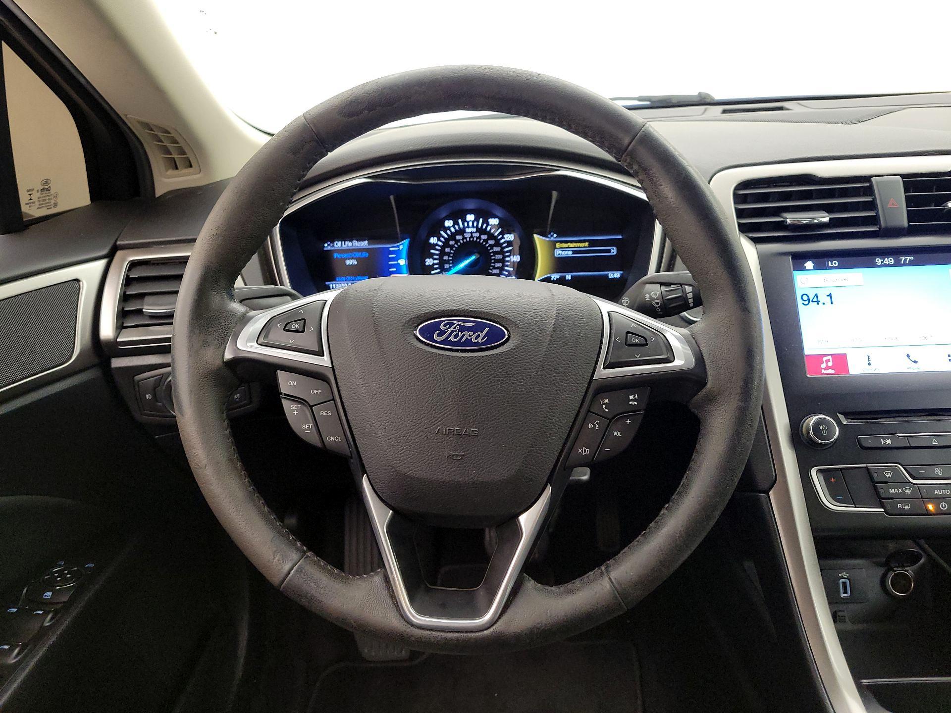 Thumbnail: 2017 Ford Fusion - 10