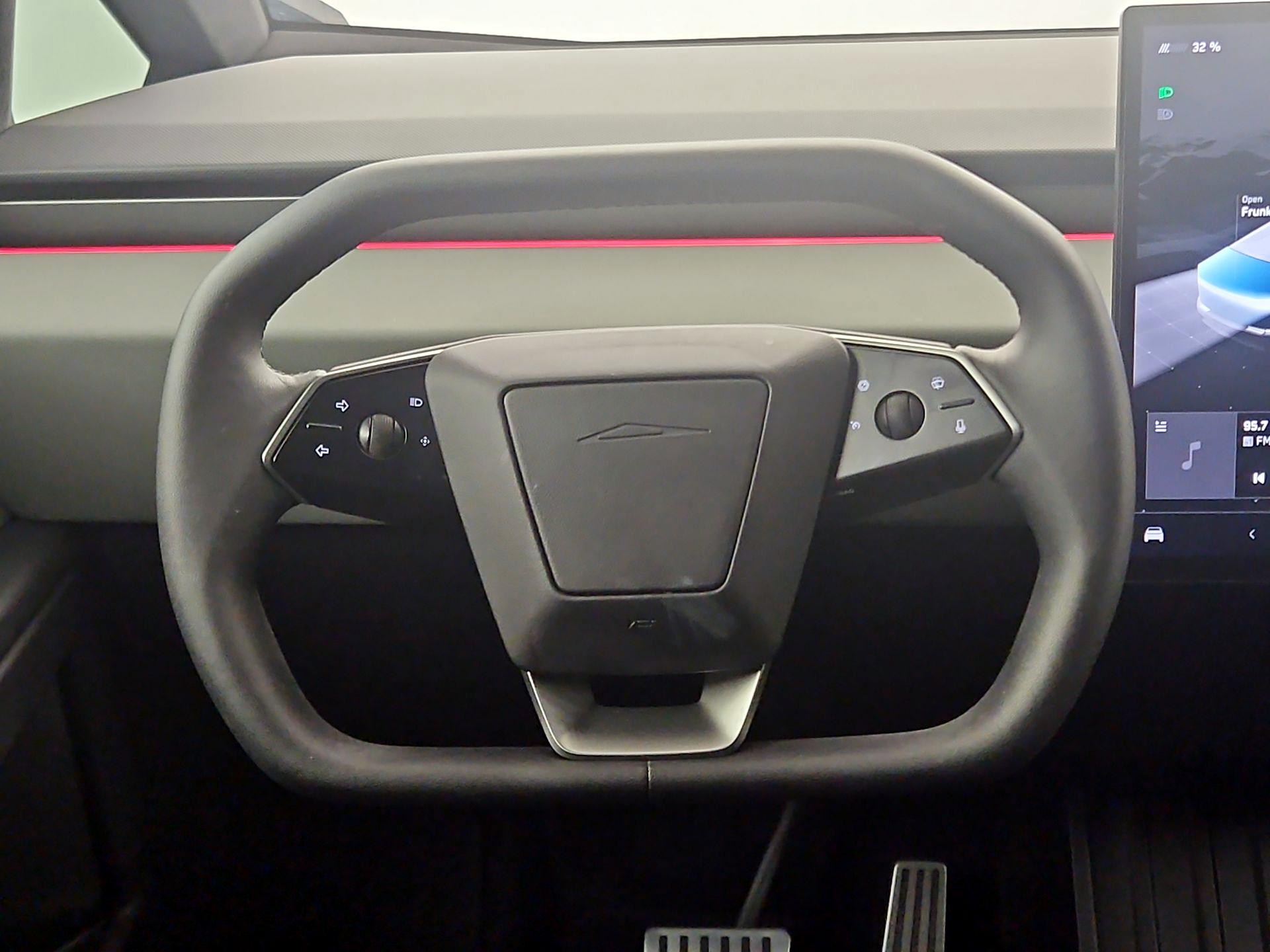 Thumbnail: 2025 Tesla Cybertruck - 10