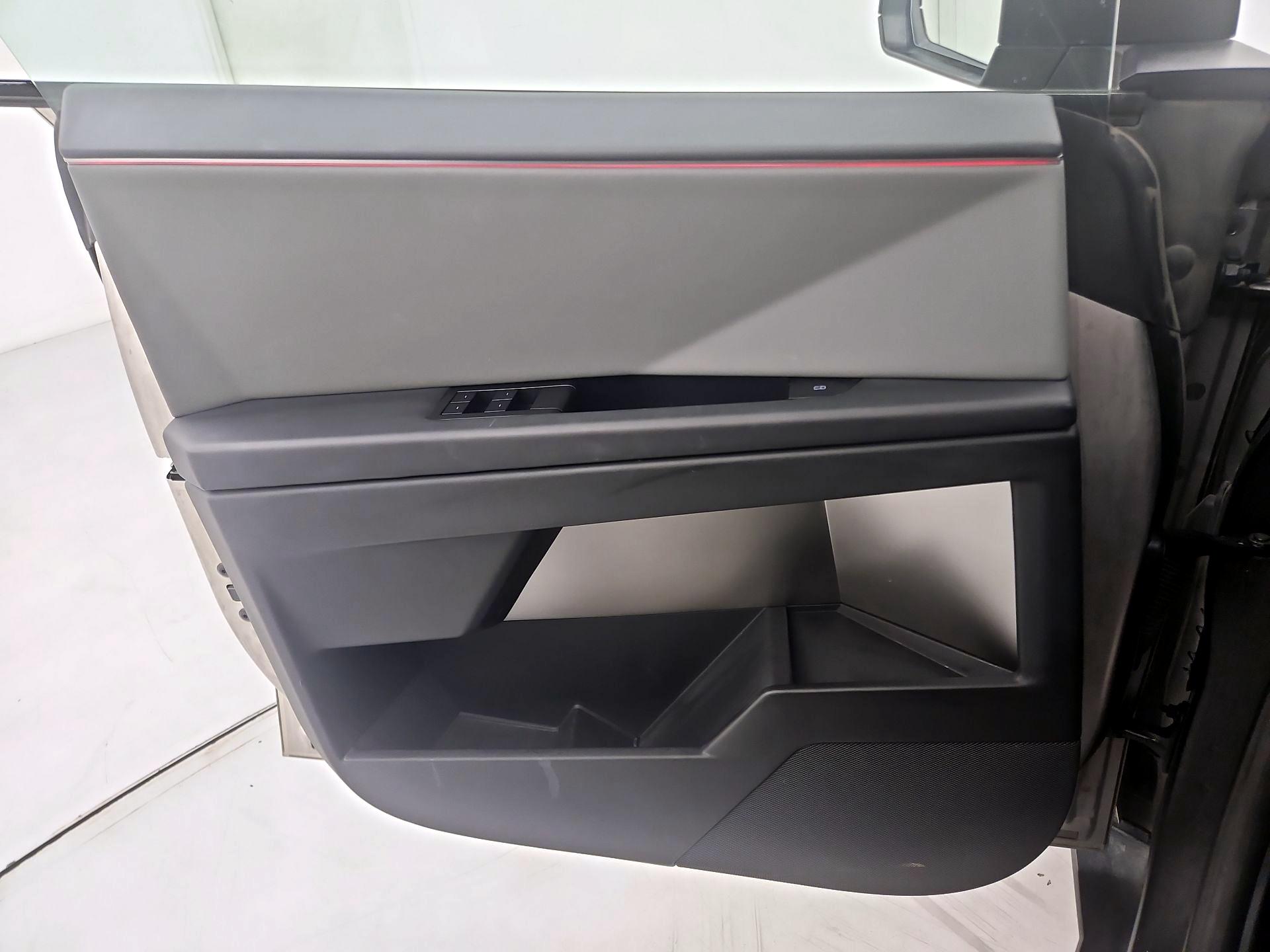 Thumbnail: 2025 Tesla Cybertruck - 12