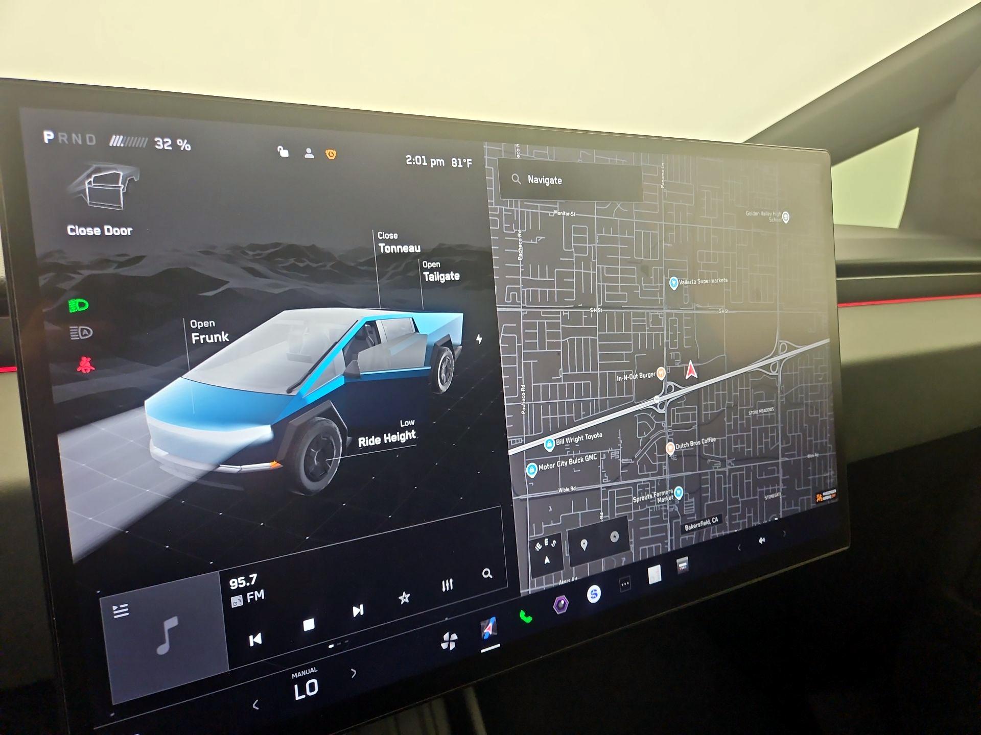 Thumbnail: 2025 Tesla Cybertruck - 13