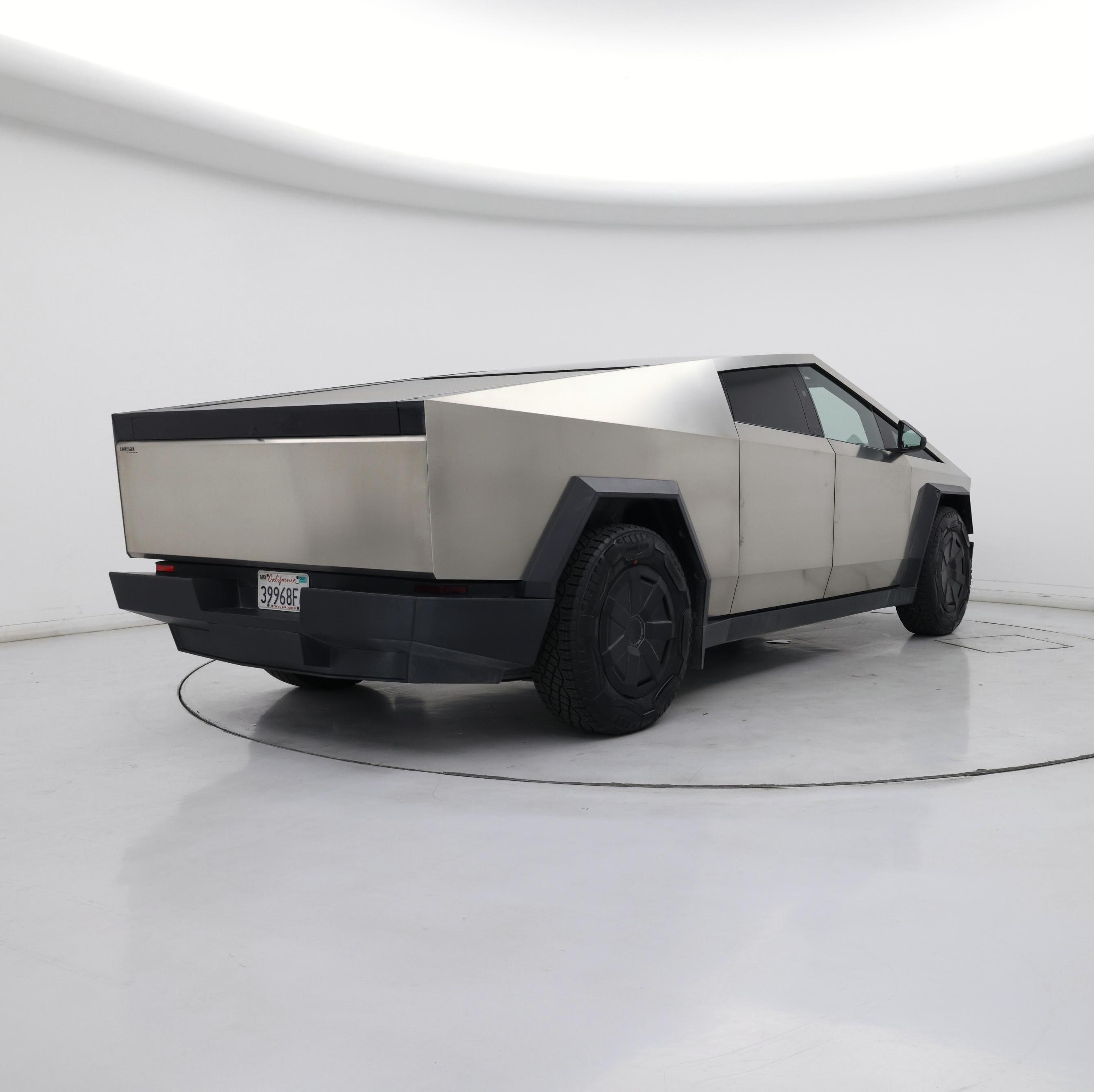 Thumbnail: 2025 Tesla Cybertruck - 8