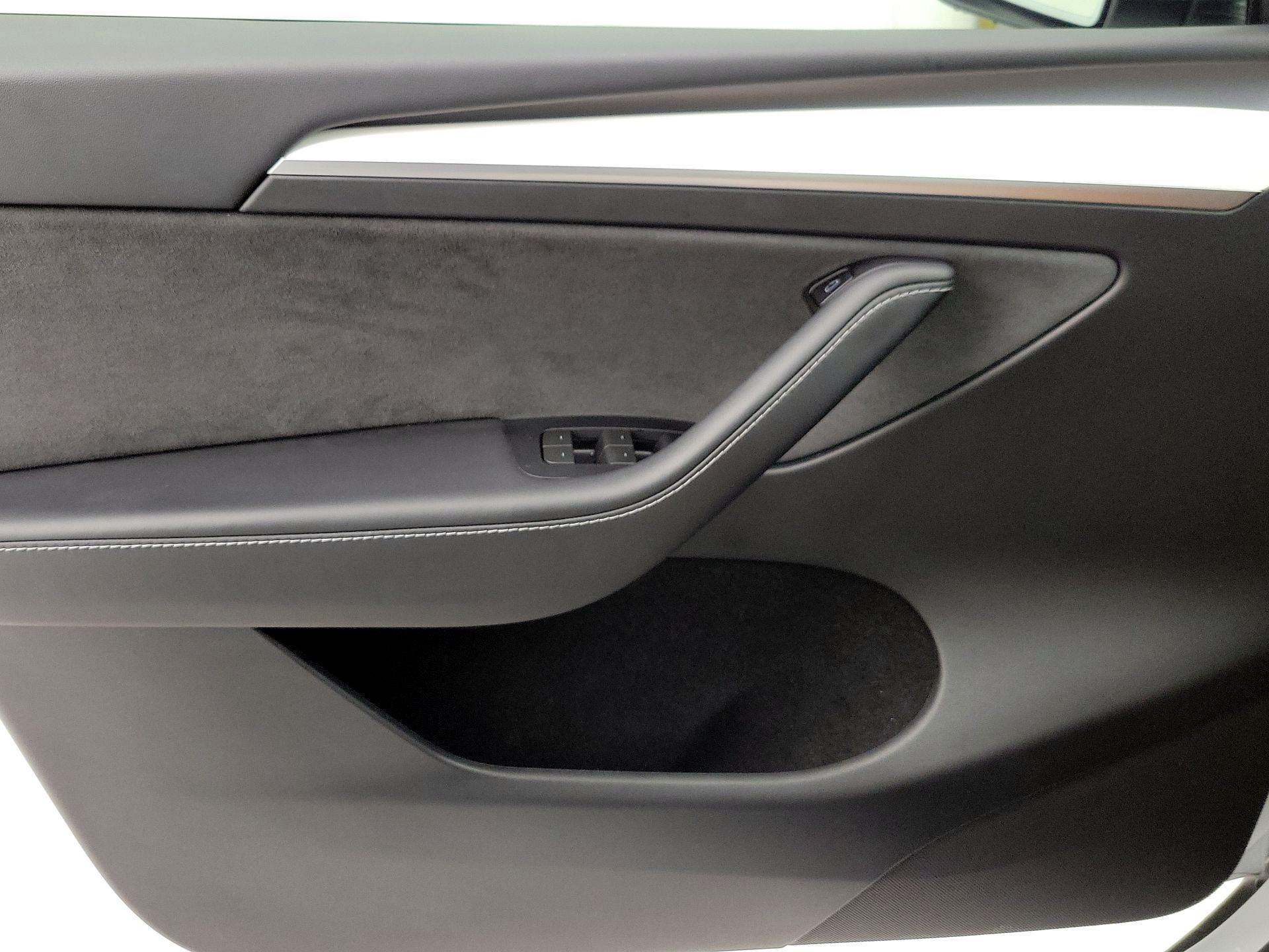 Thumbnail: 2024 Tesla Model Y - 12