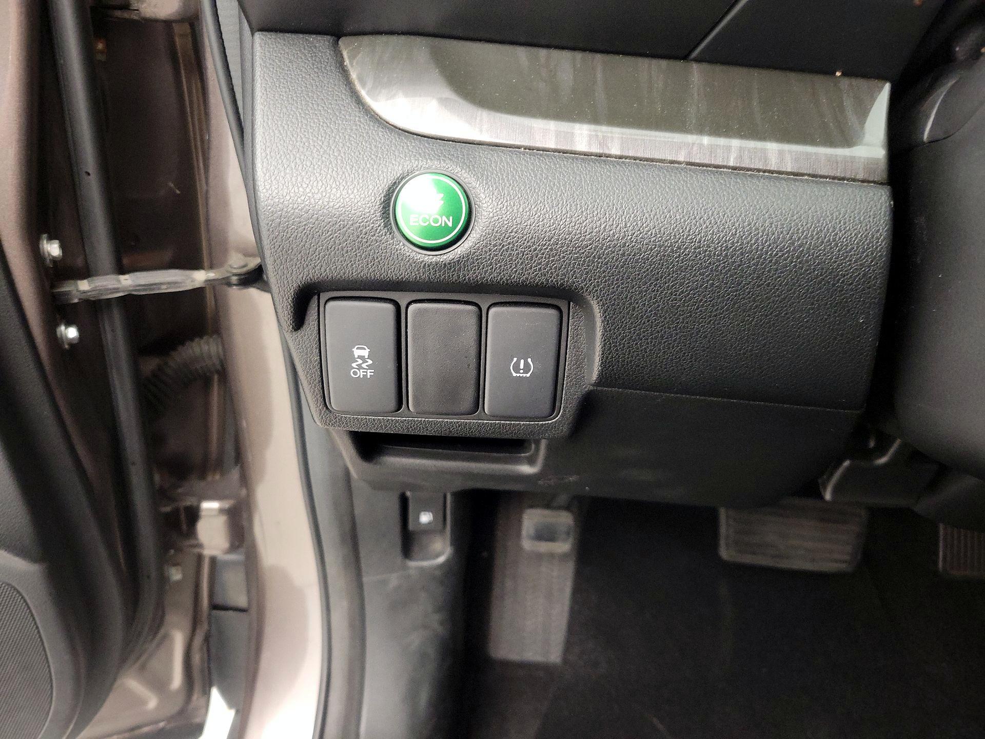 Thumbnail: 2014 Honda CR-V - 13