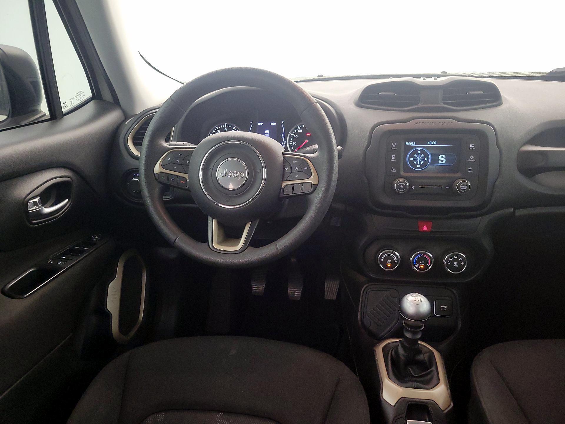Thumbnail: 2017 Jeep Renegade - 10