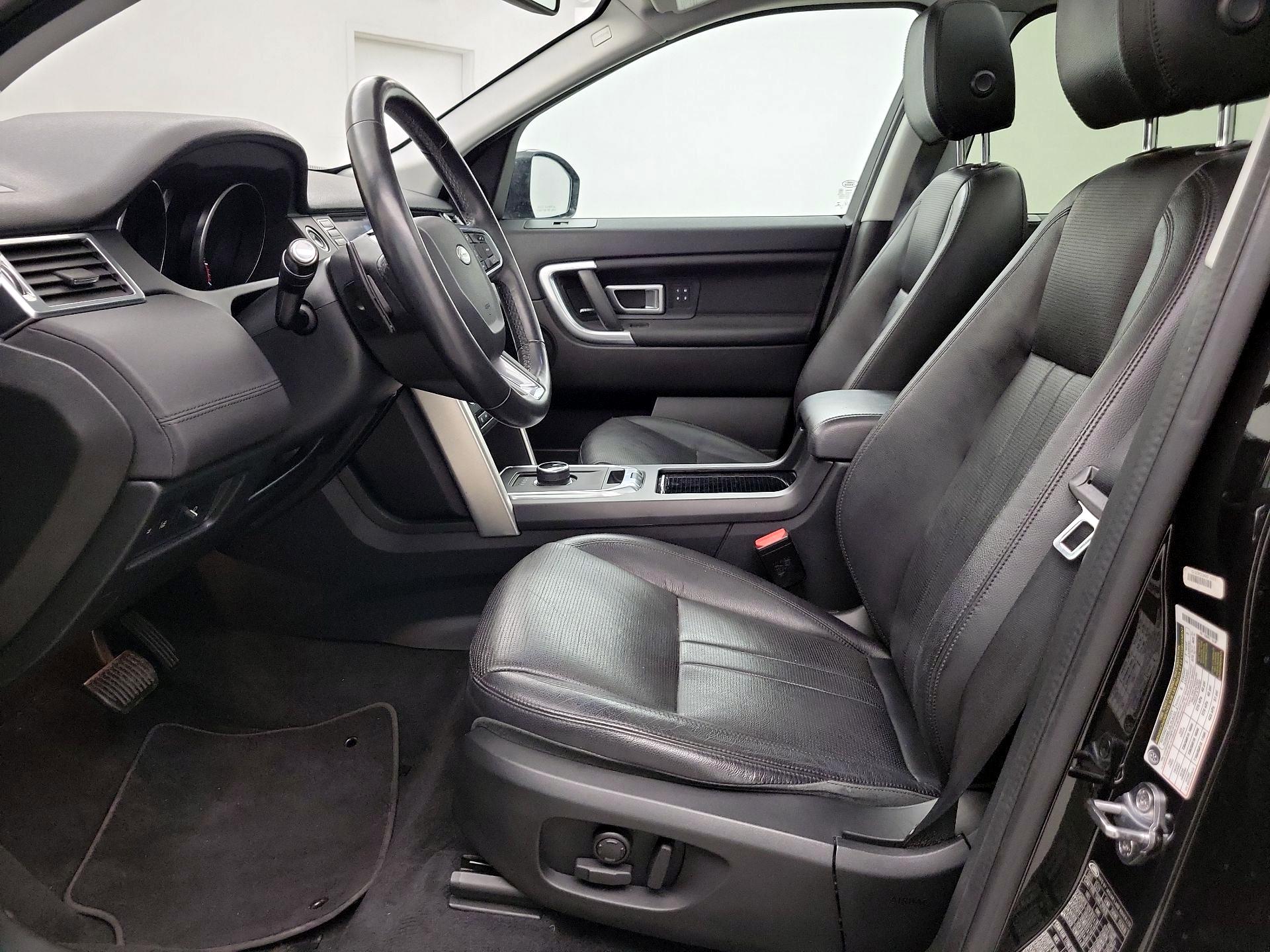 Thumbnail: 2019 Land Rover Discovery Sport - 11