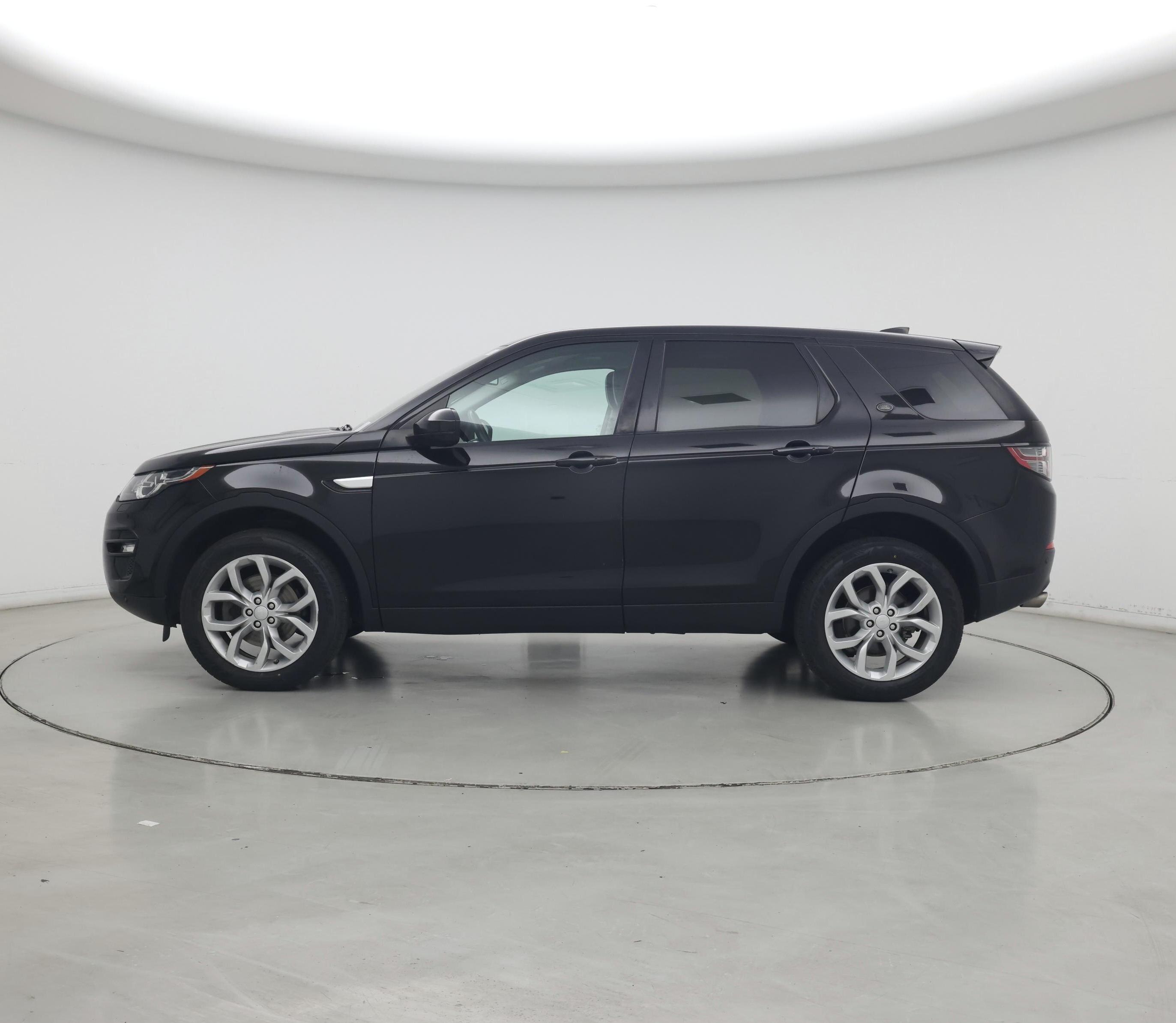 Thumbnail: 2019 Land Rover Discovery Sport - 3