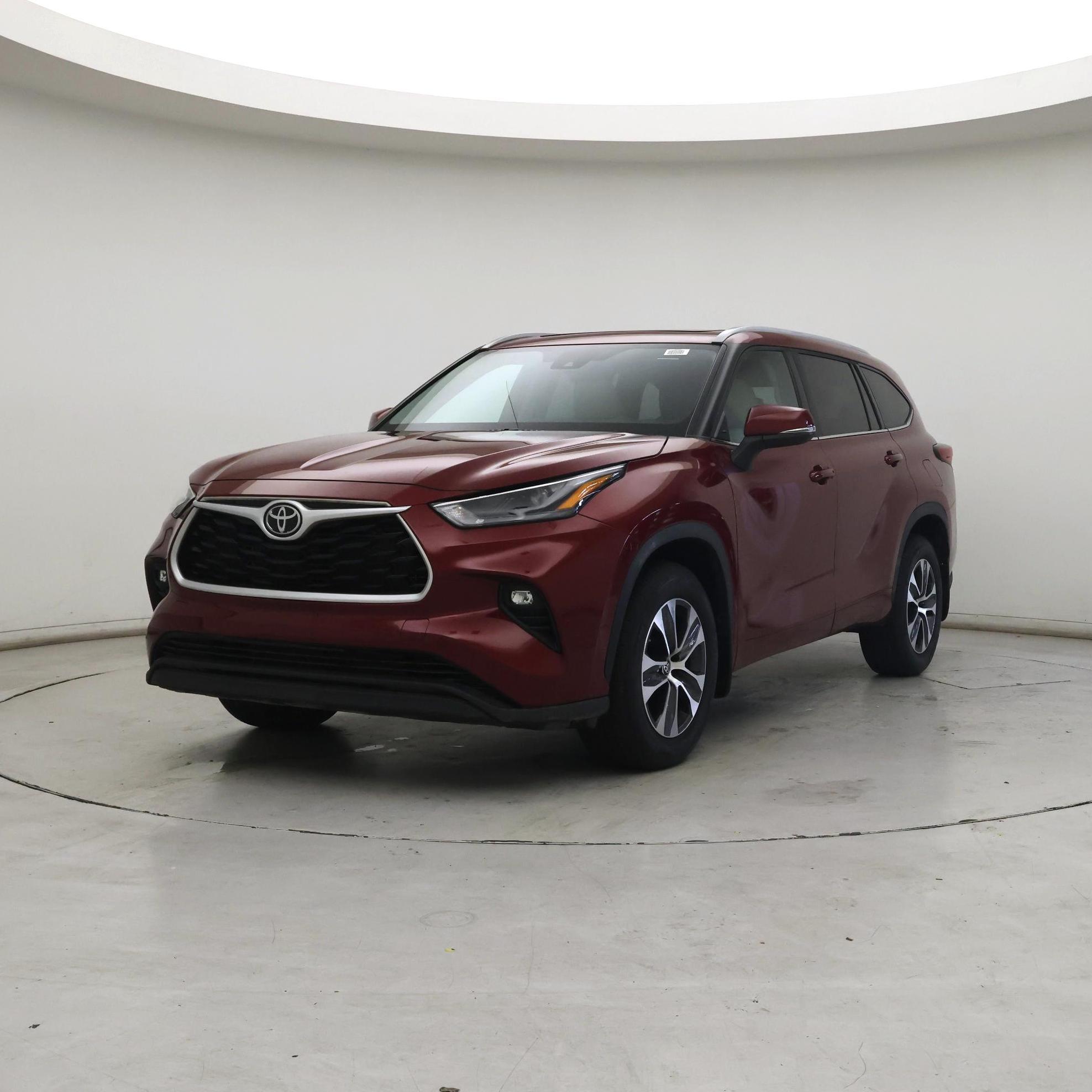 Thumbnail: 2022 Toyota Highlander - 4