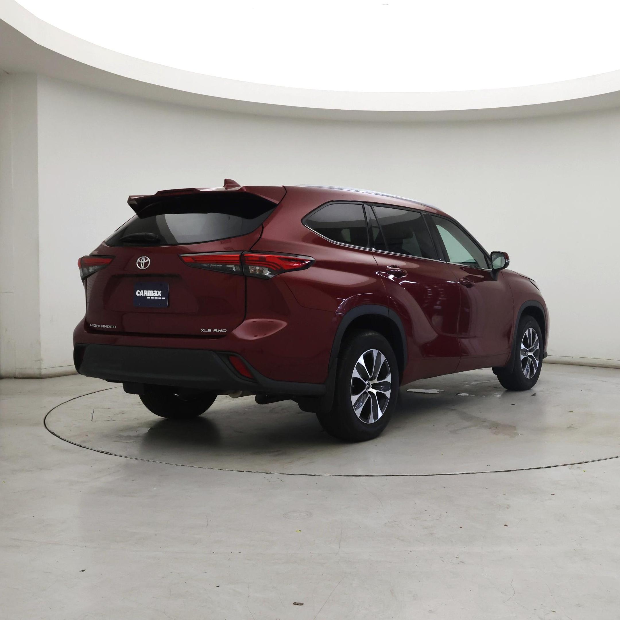 Thumbnail: 2022 Toyota Highlander - 8