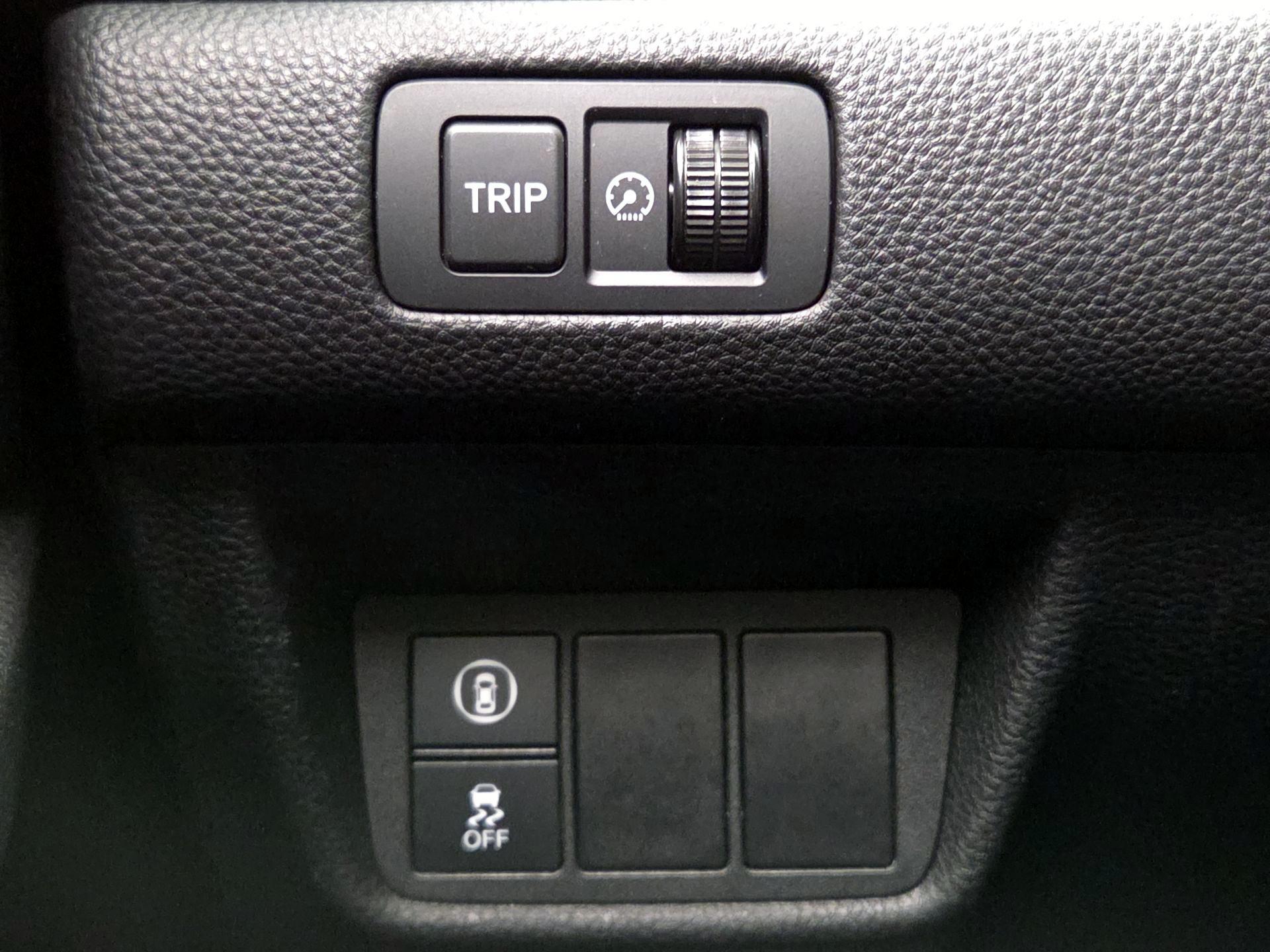 Thumbnail: 2019 Honda Accord - 11