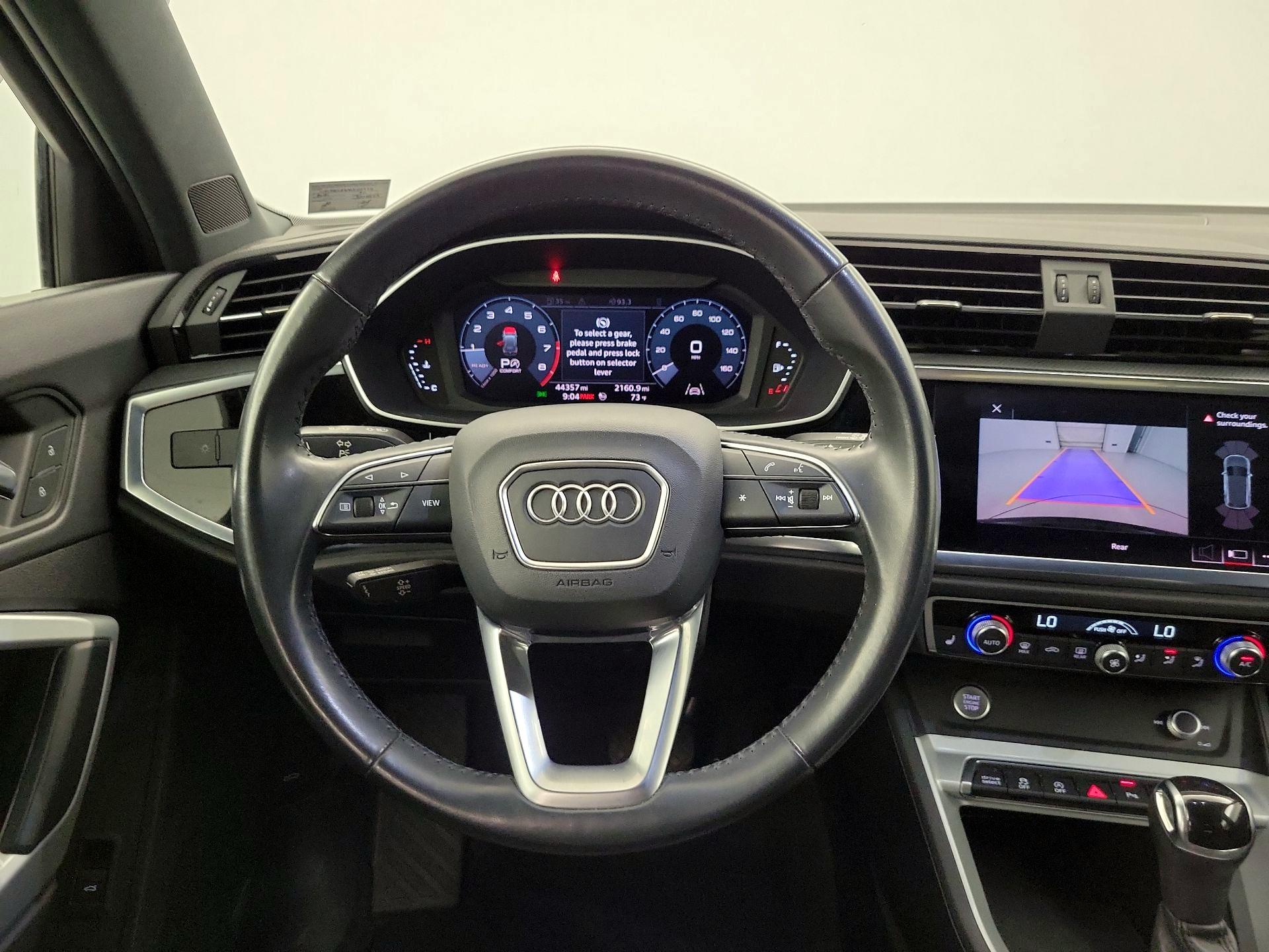 Thumbnail: 2020 Audi Q3 - 10