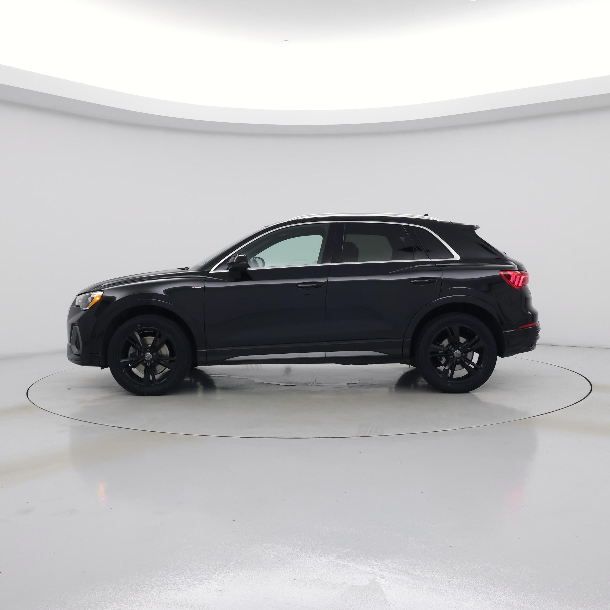 Thumbnail: 2020 Audi Q3 - 3