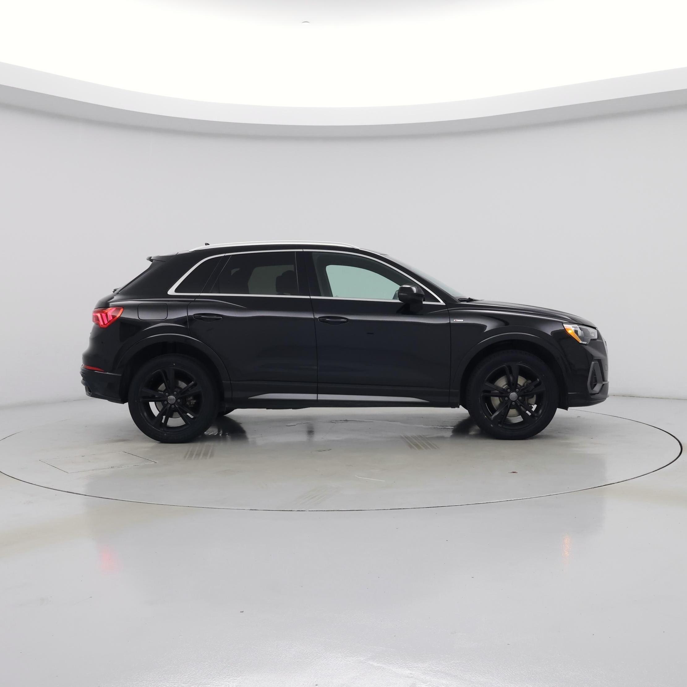 Thumbnail: 2020 Audi Q3 - 7