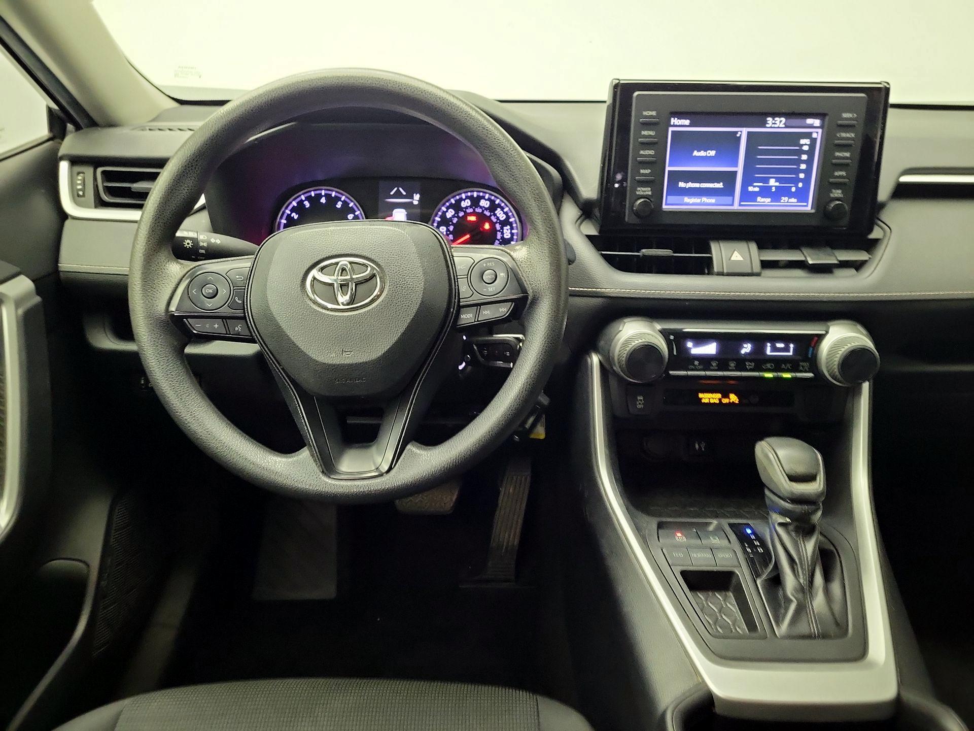 Thumbnail: 2019 Toyota RAV4 - 10
