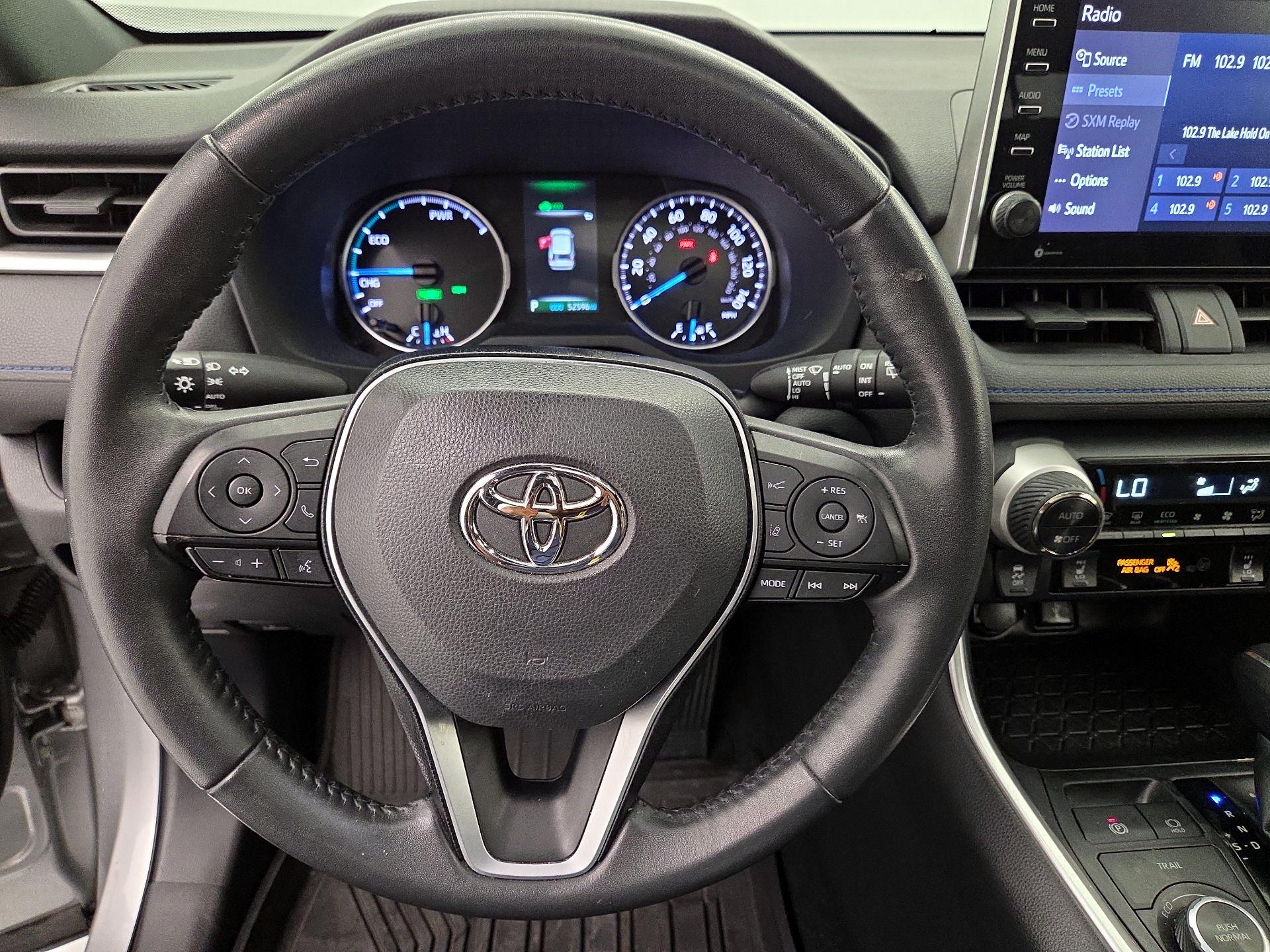 Thumbnail: 2022 Toyota RAV4 - 10