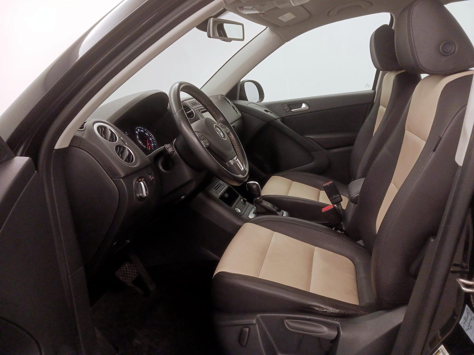 2016 Volkswagen Tiguan S - Photo 12