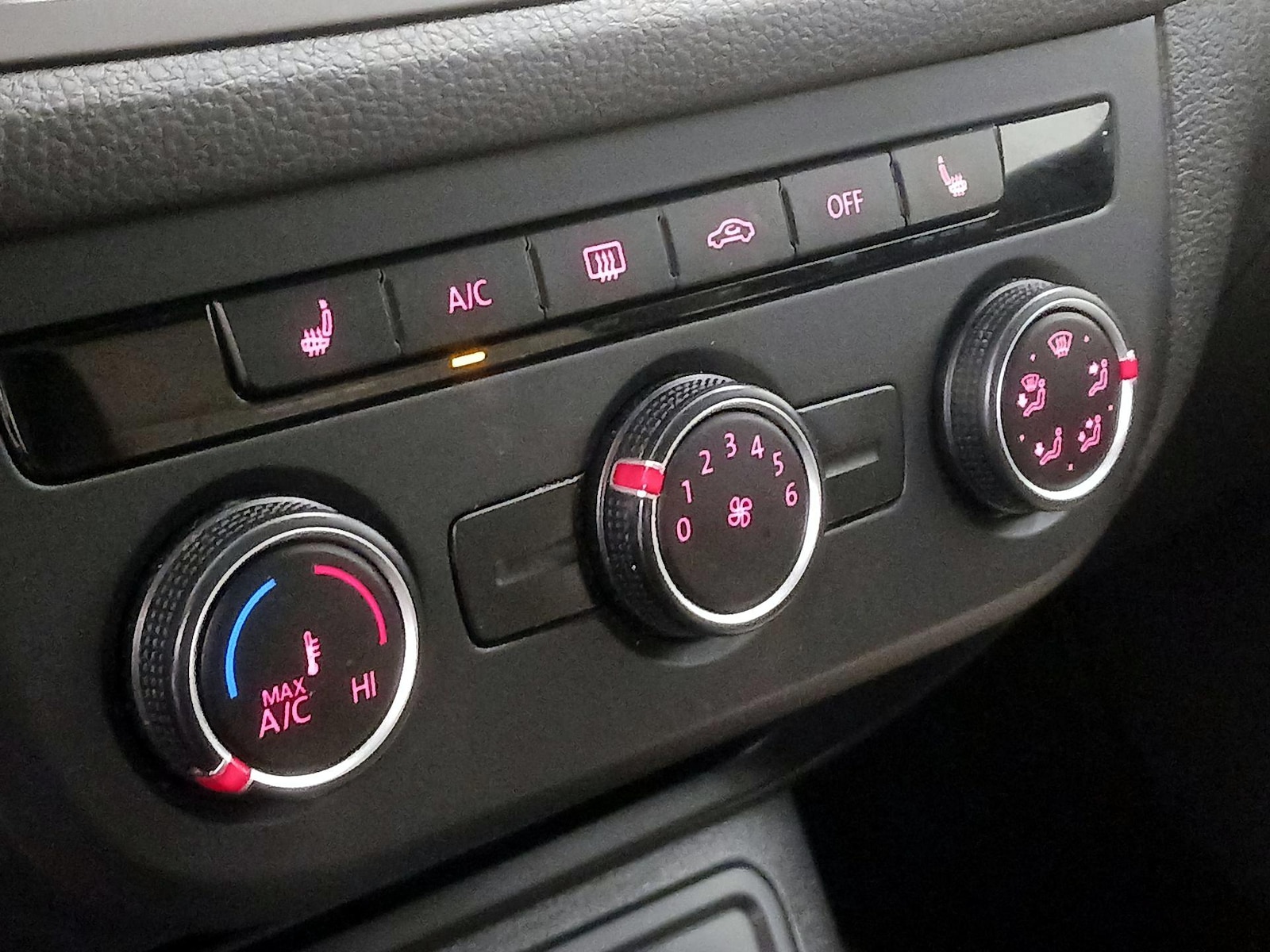 2016 Volkswagen Tiguan S - Photo 17