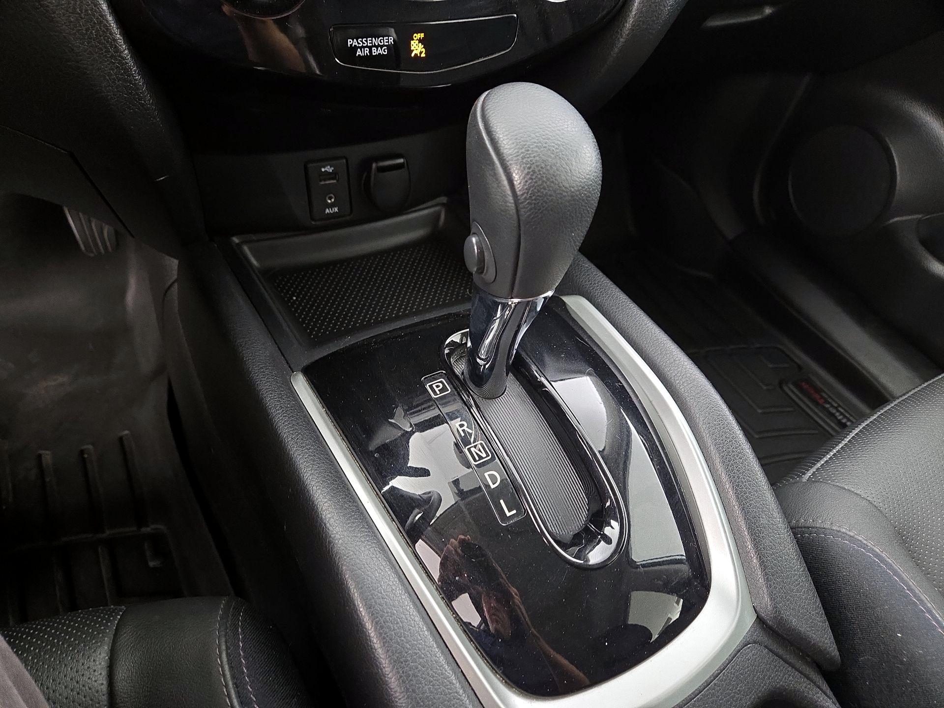 Thumbnail: 2014 Nissan Rogue - 18