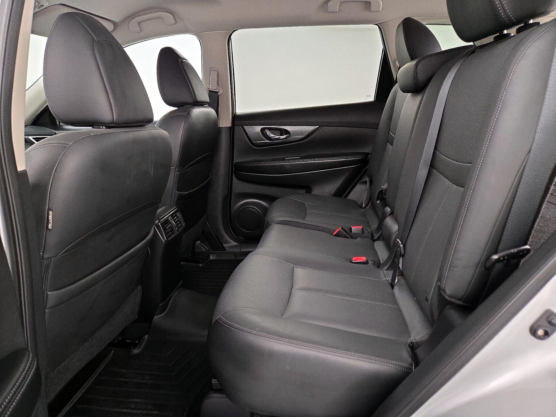 Thumbnail: 2014 Nissan Rogue - 20