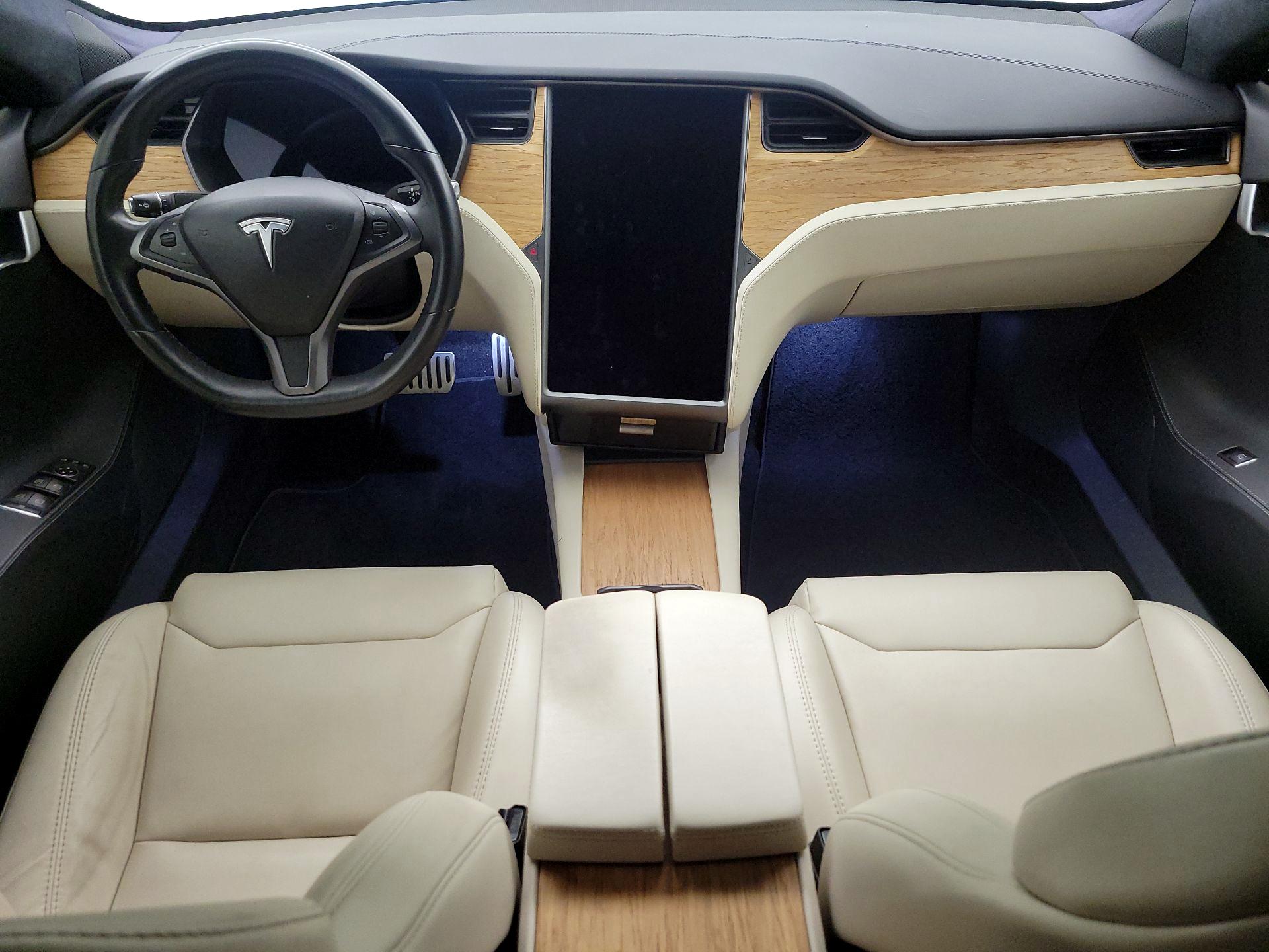 Thumbnail: 2020 Tesla Model S - 9