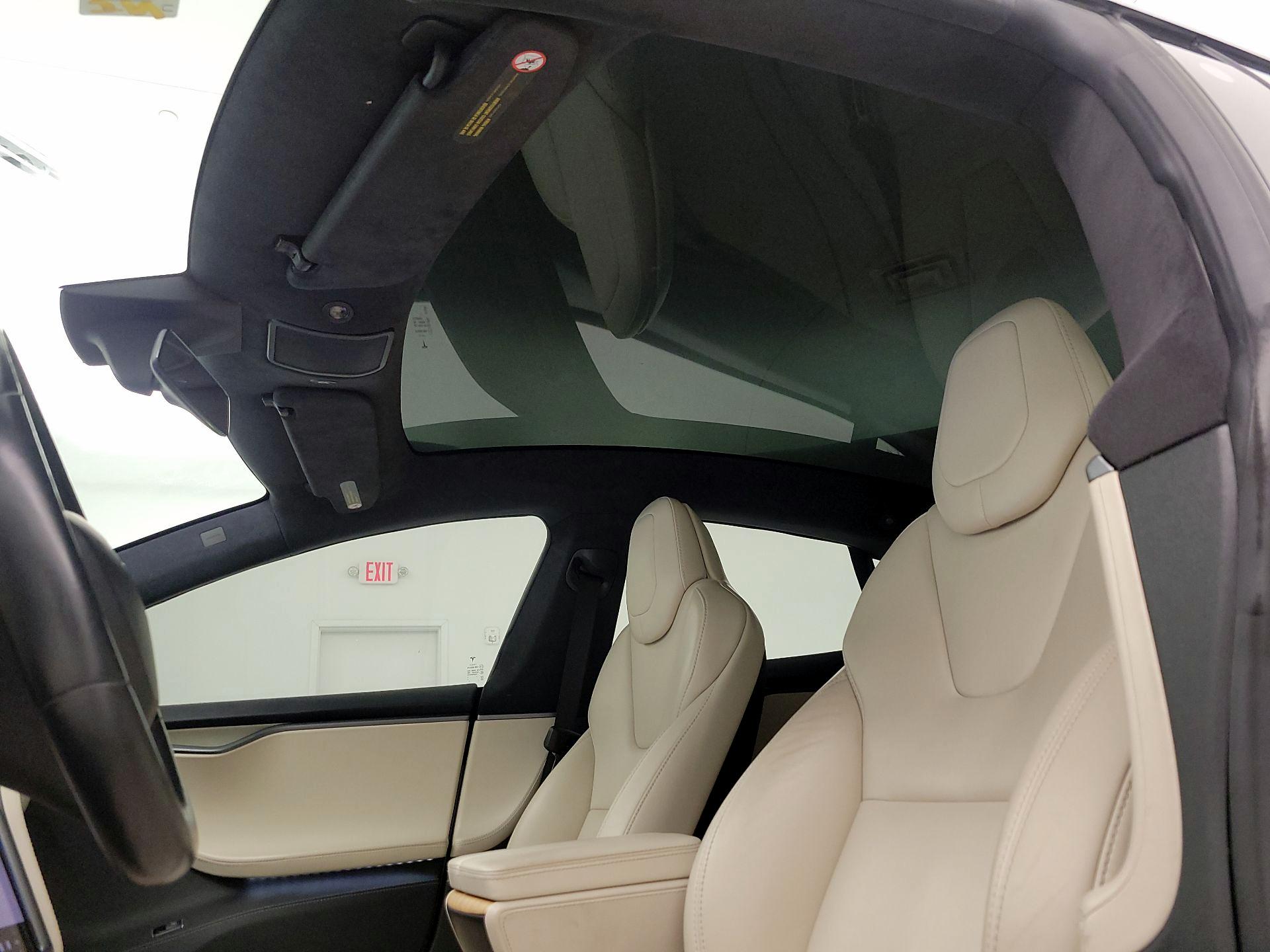 Thumbnail: 2020 Tesla Model S - 19