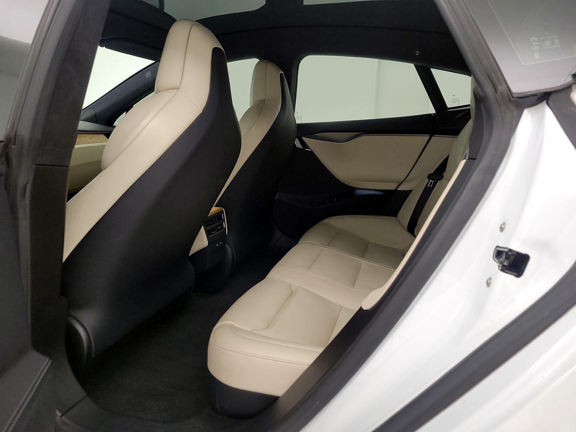 Thumbnail: 2020 Tesla Model S - 20