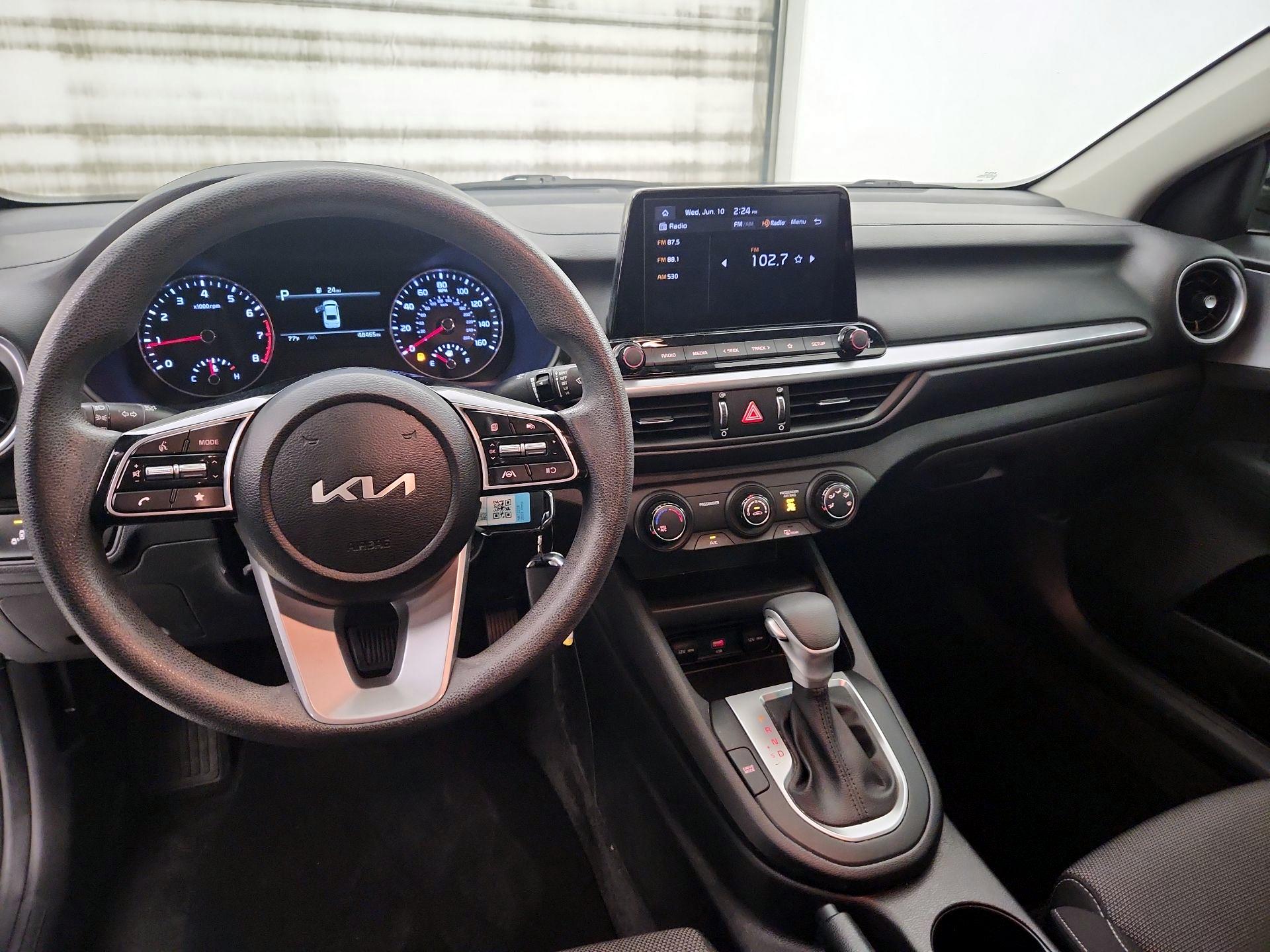 Thumbnail: 2023 Kia Forte - 9