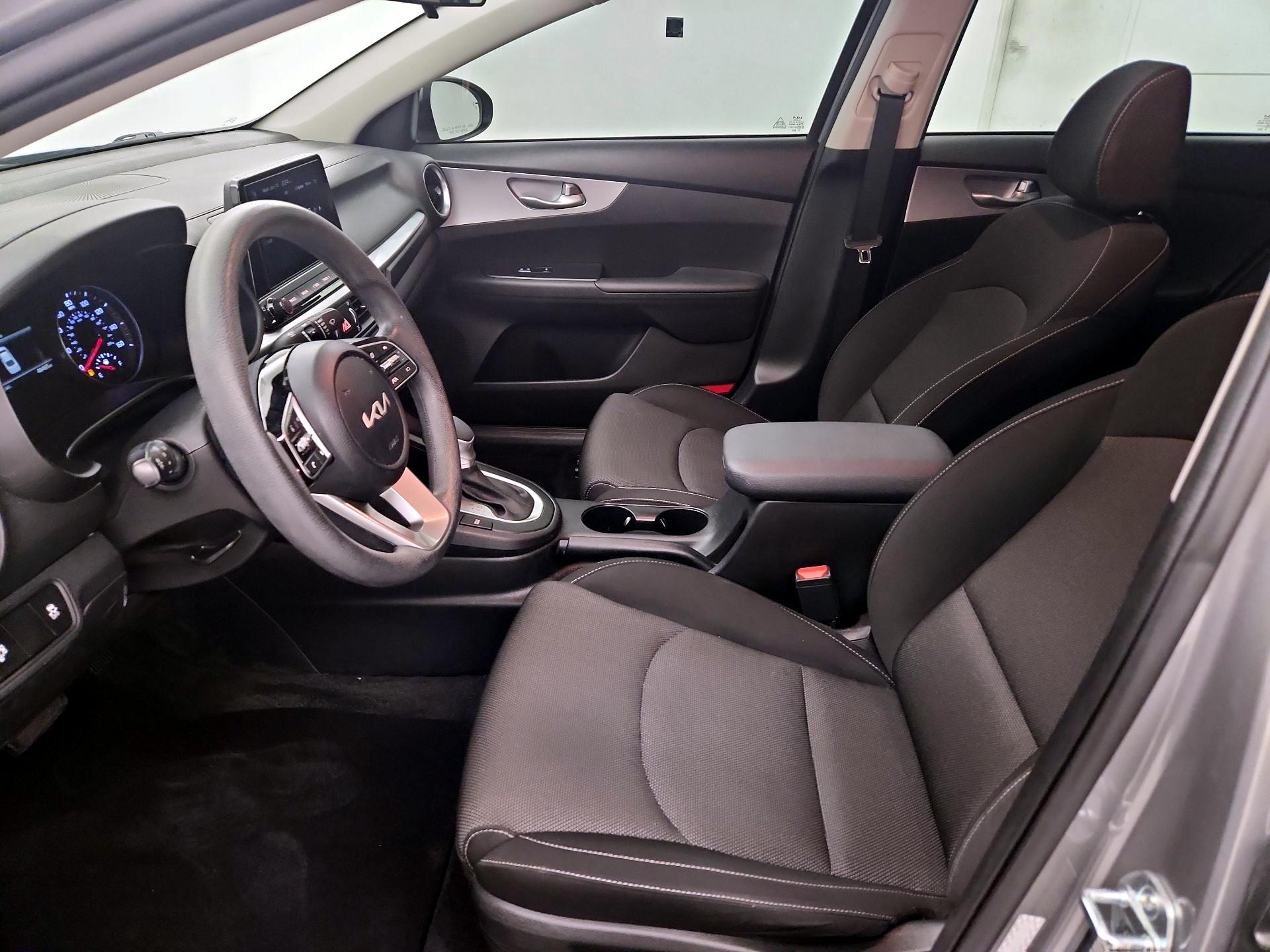 Thumbnail: 2023 Kia Forte - 11
